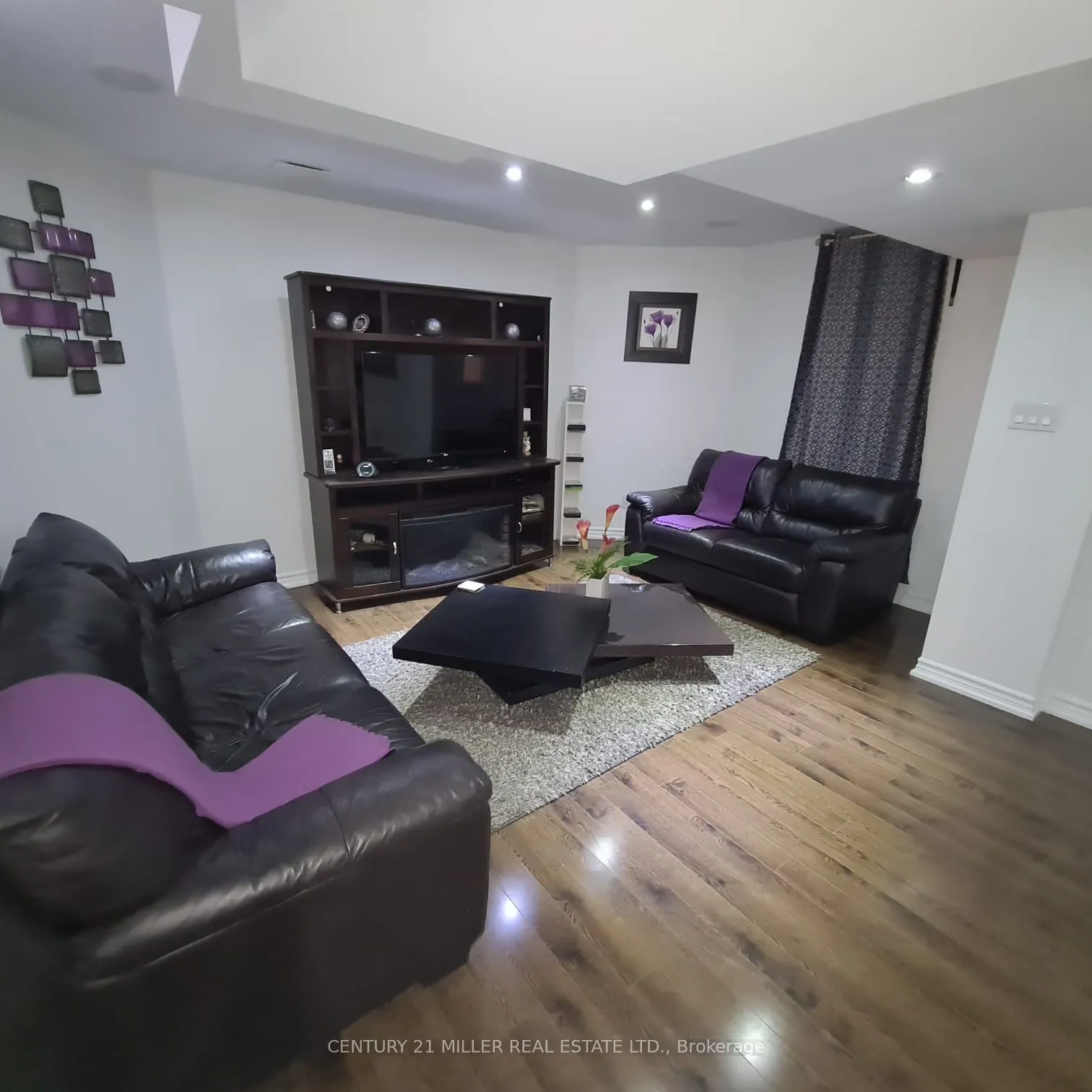 2447 PINE GLEN Road, #Lower Level