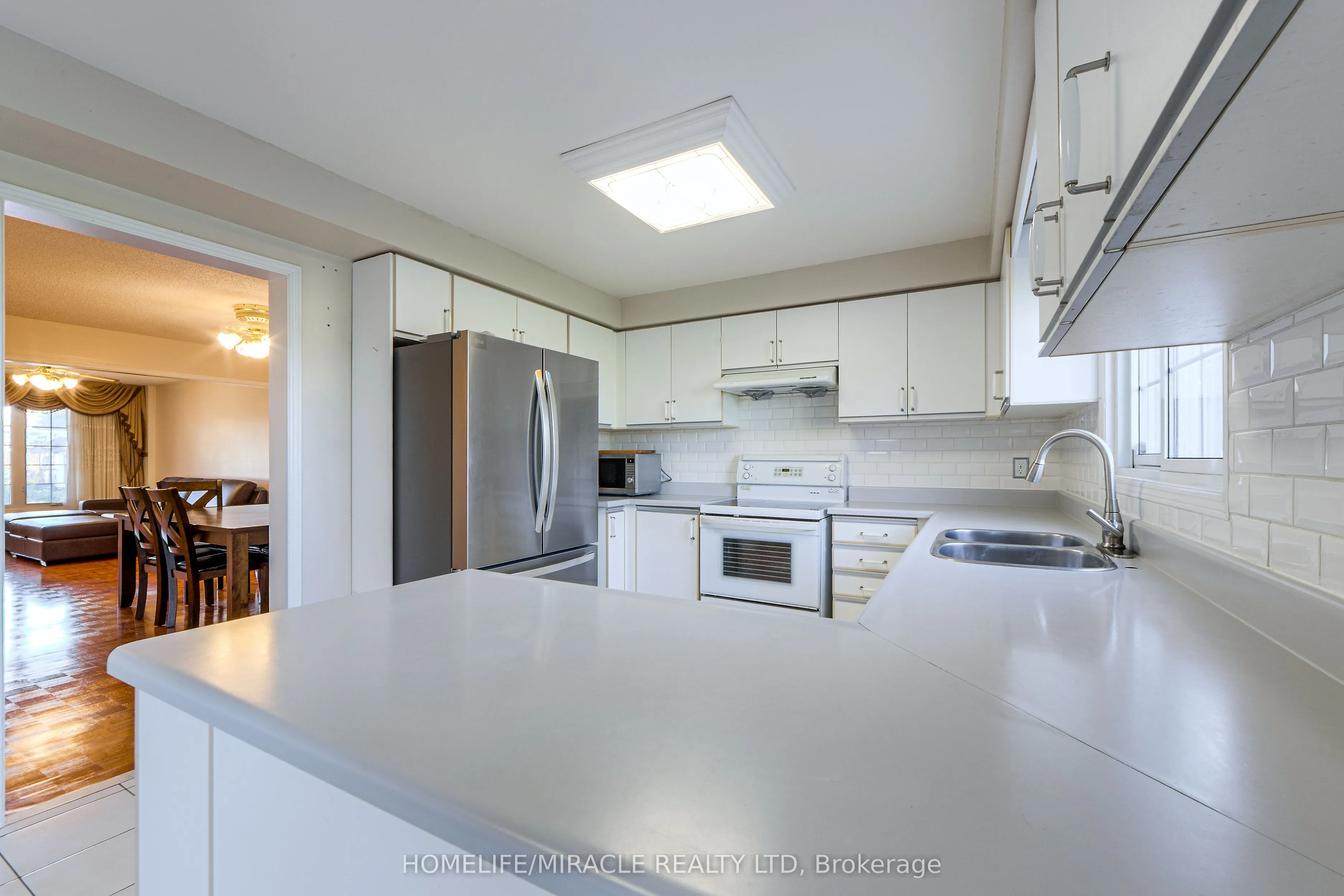 89 Woodlot Crescent