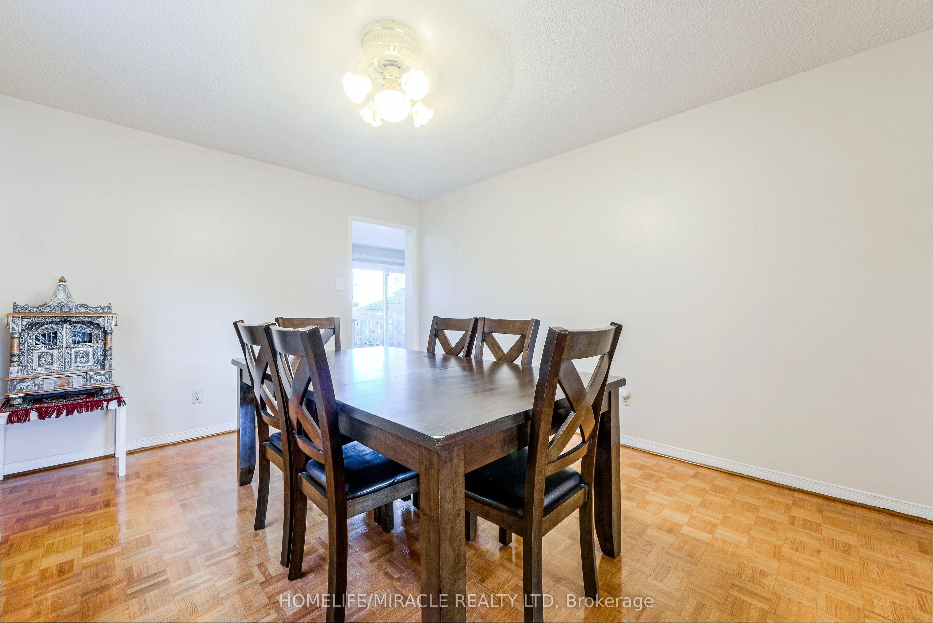 89 Woodlot Crescent