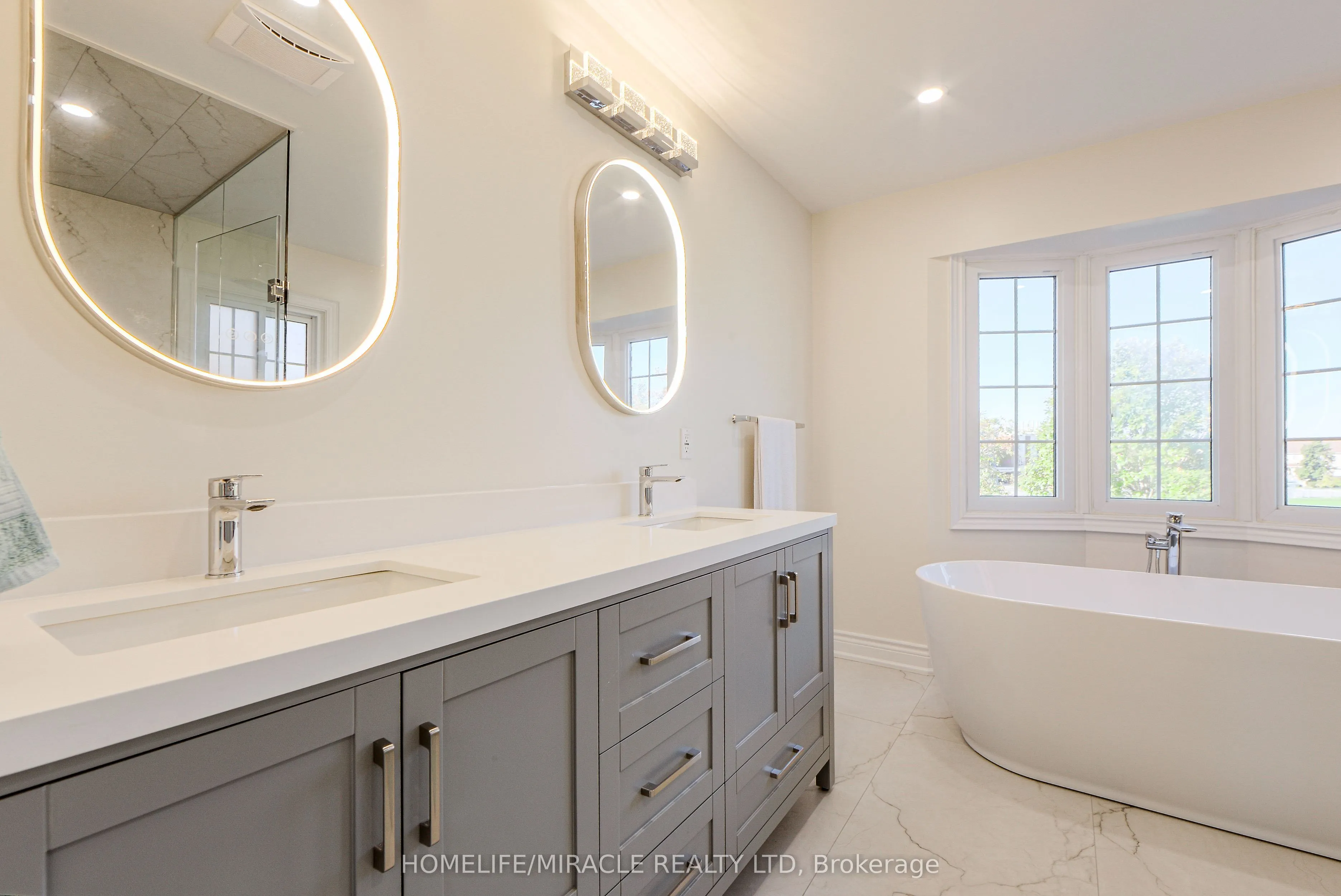 89 Woodlot Crescent