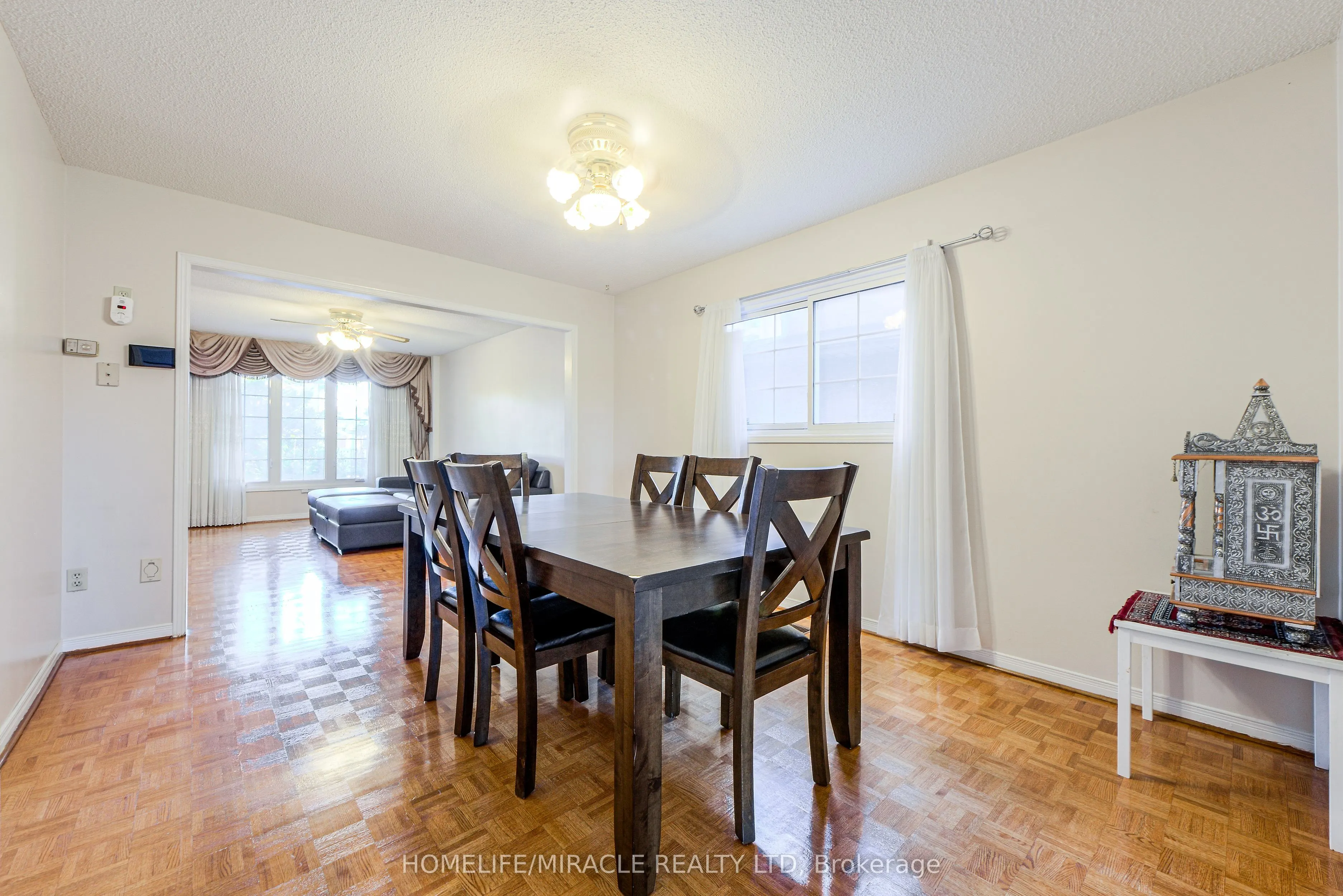 89 Woodlot Crescent