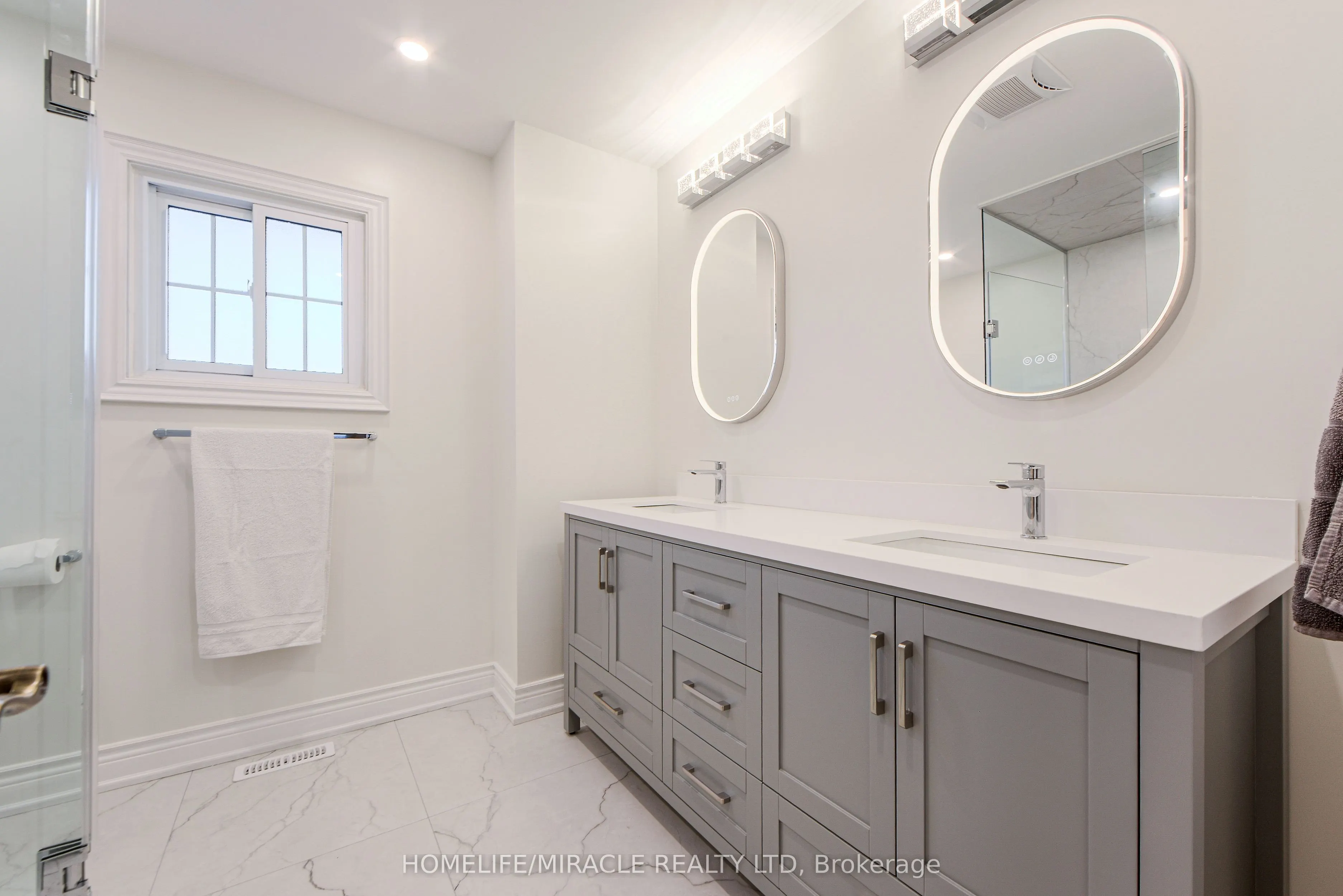 89 Woodlot Crescent