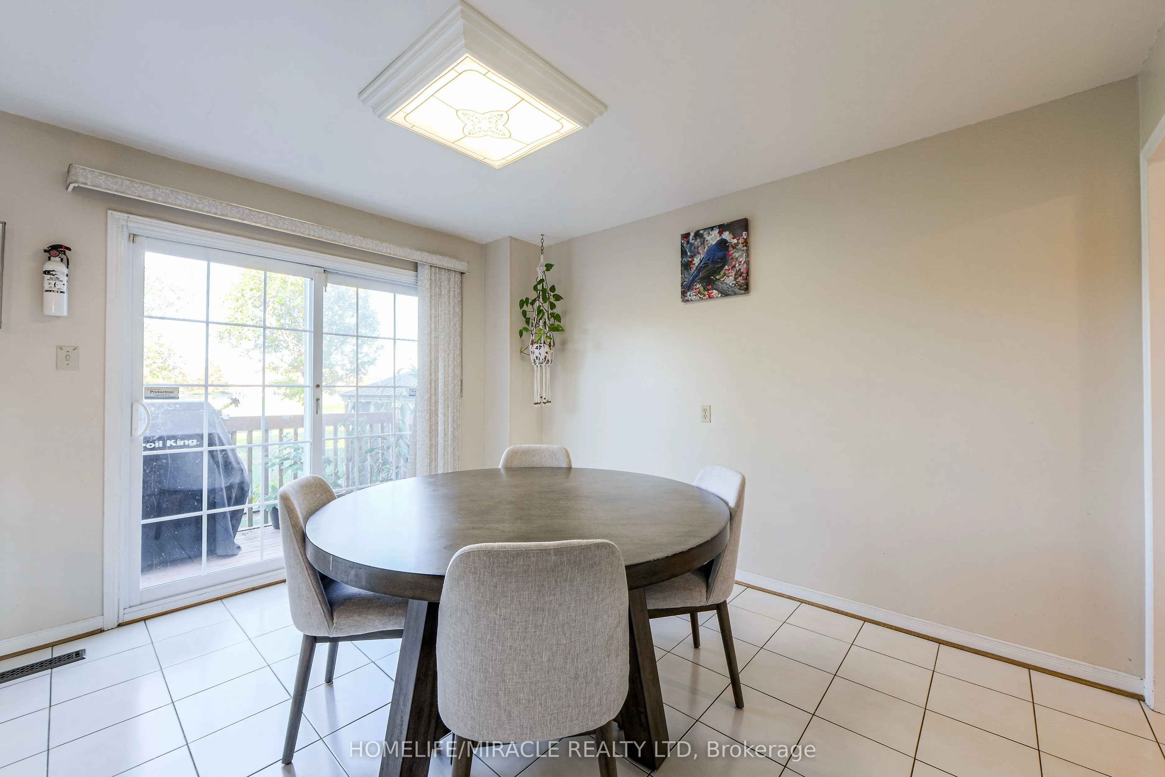 89 Woodlot Crescent