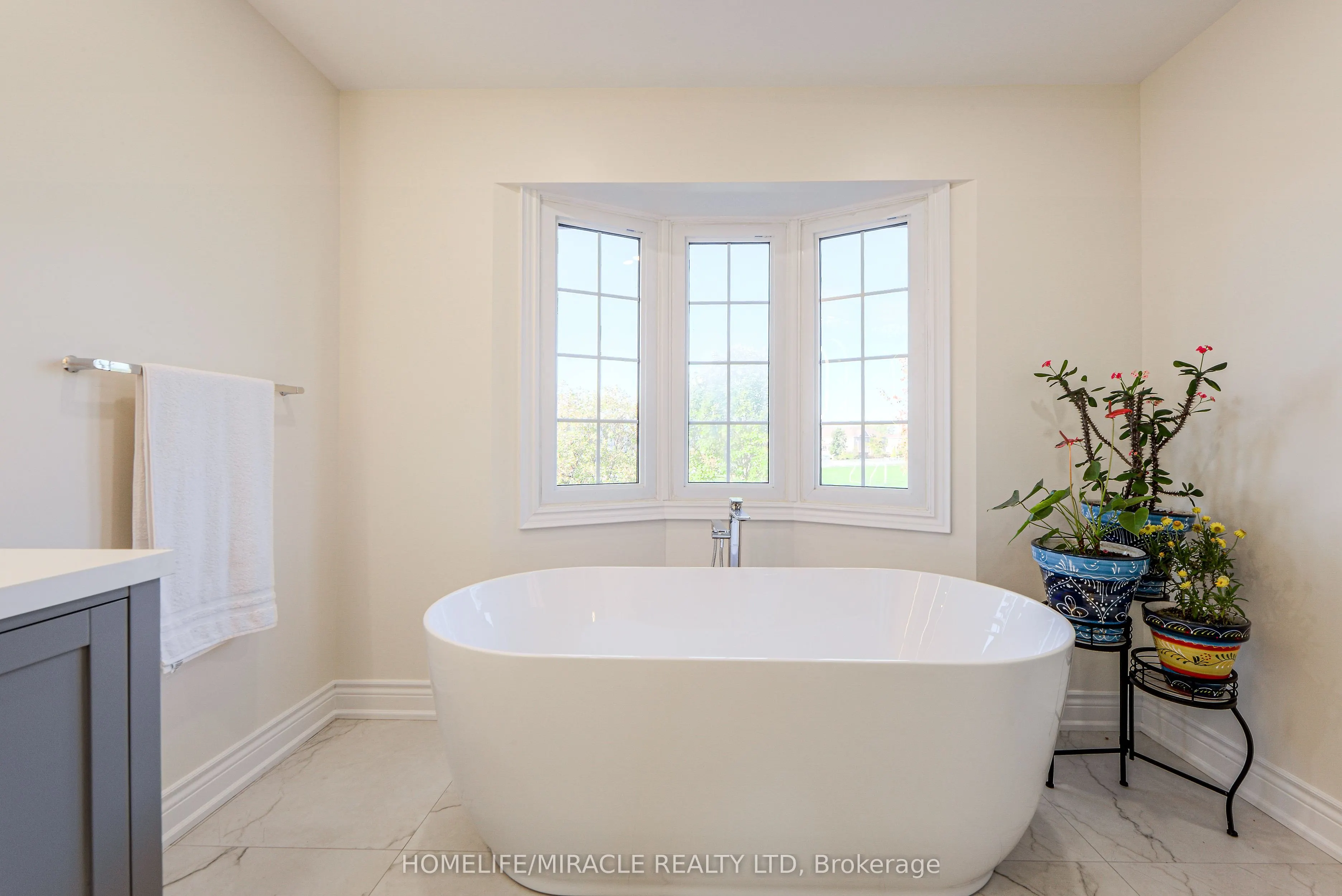 89 Woodlot Crescent