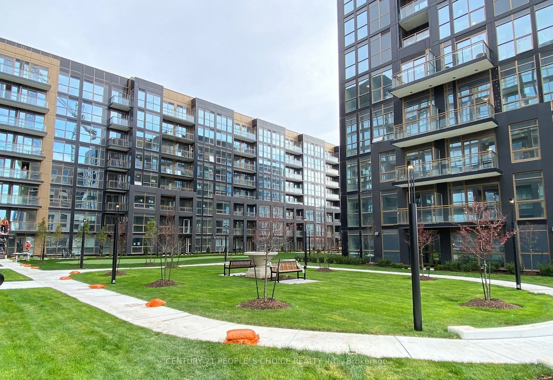 2333 Khalsa Gate, #218