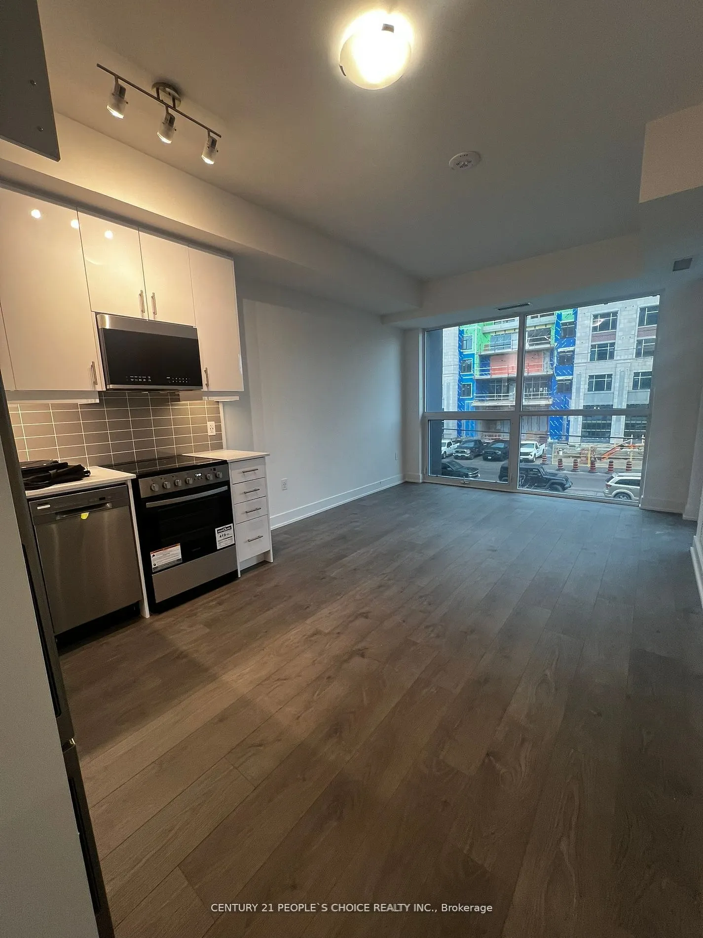2333 Khalsa Gate, #218
