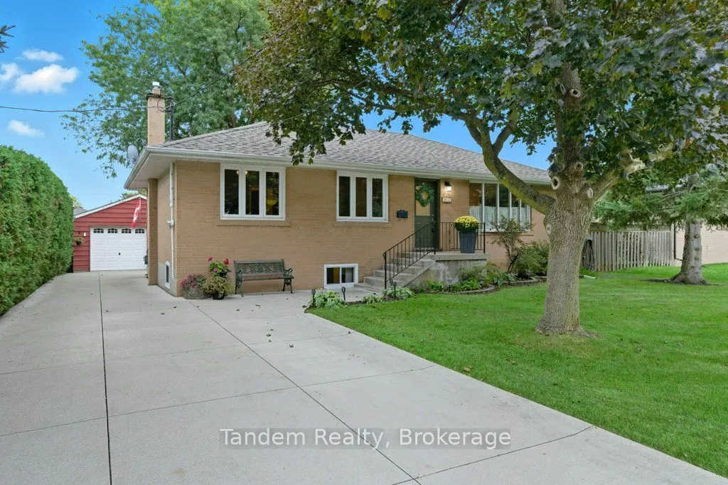 388 Highside Drive N