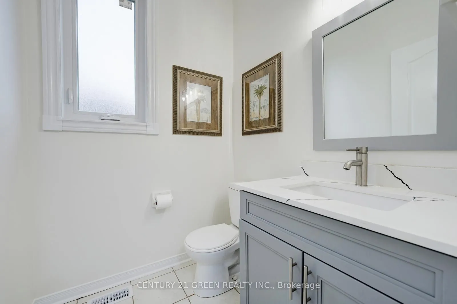 62 Saintsbury Crescent
