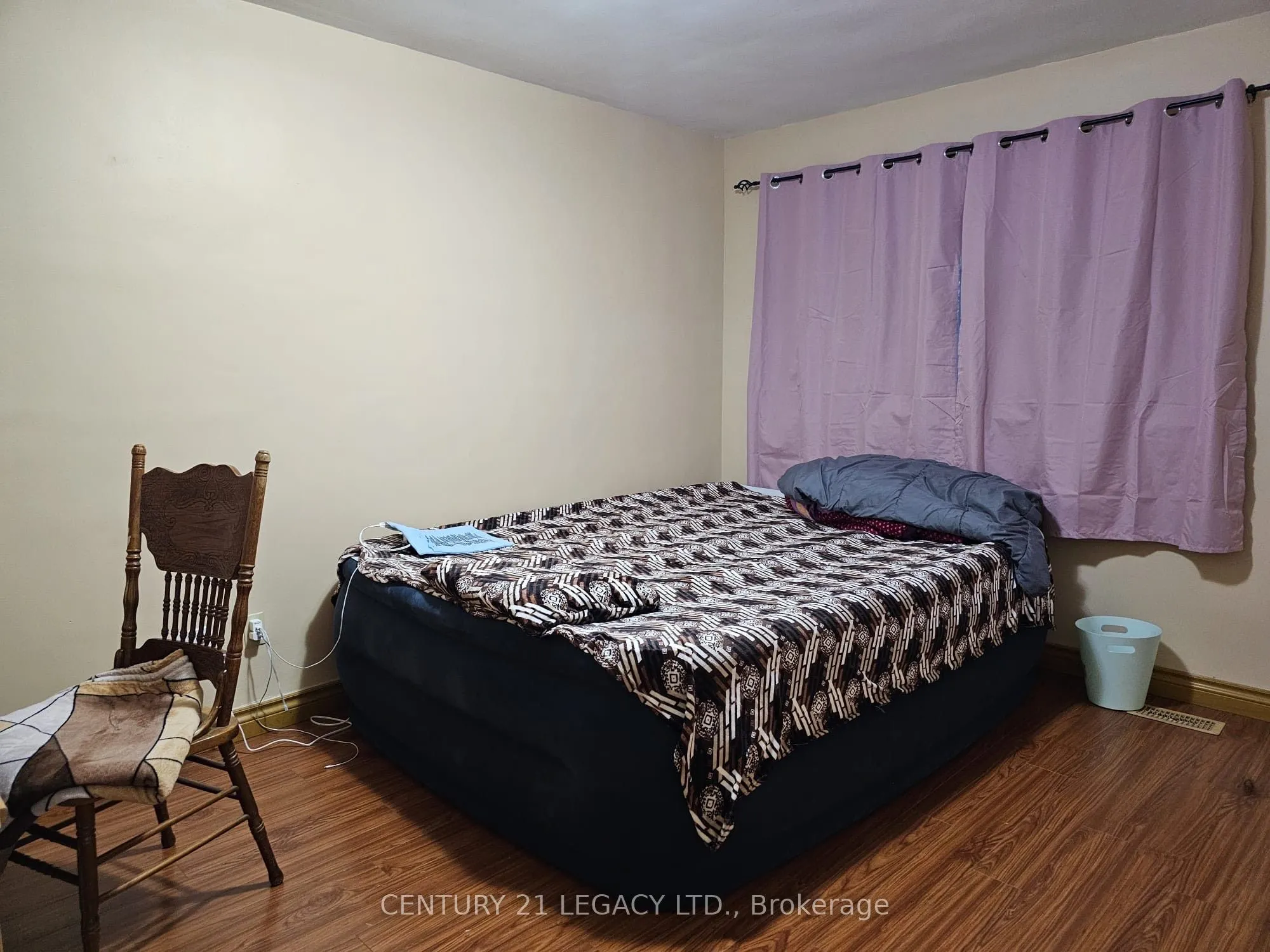 101 McMurchy Avenue S
