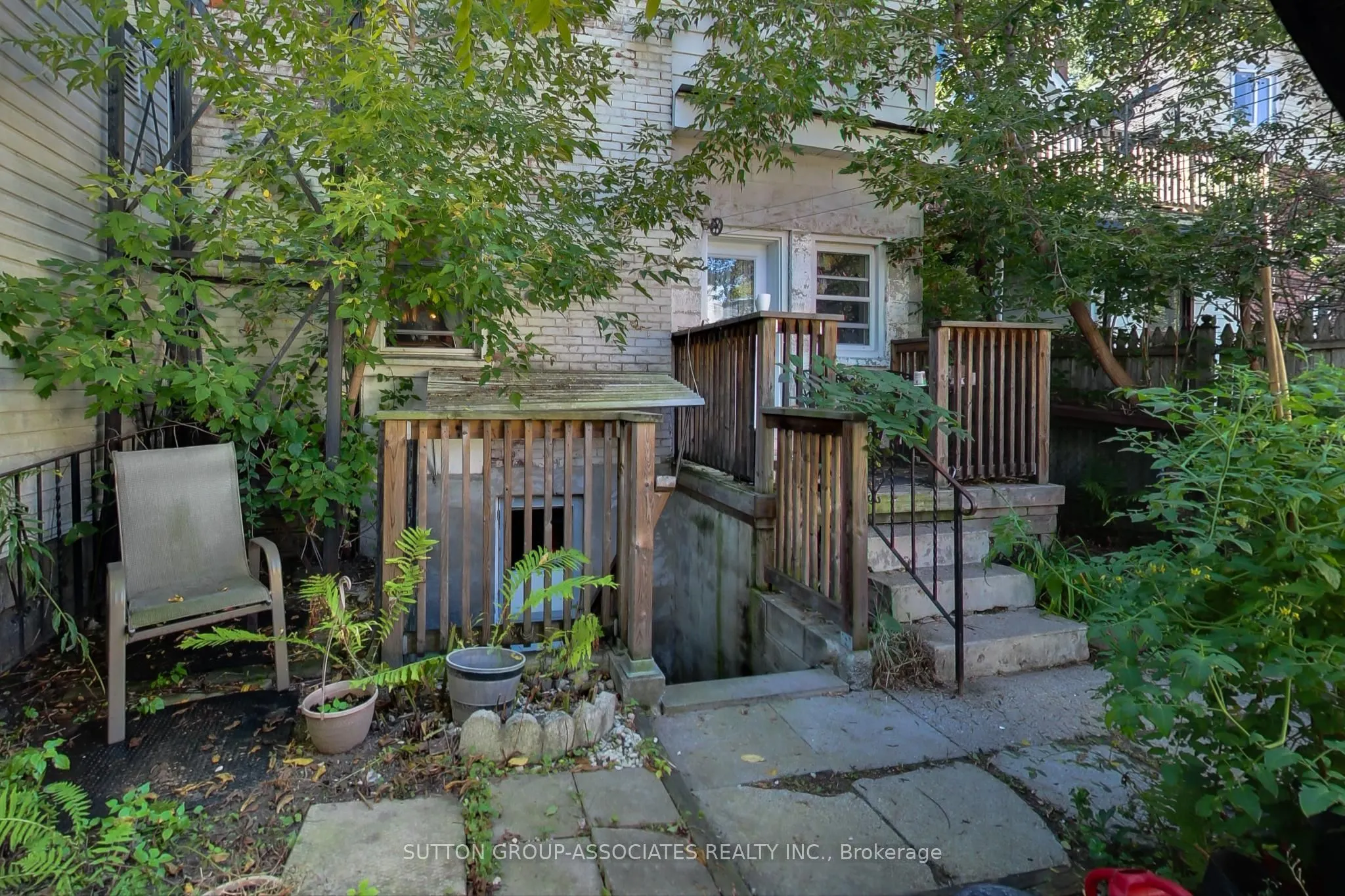 203 Fairview Avenue