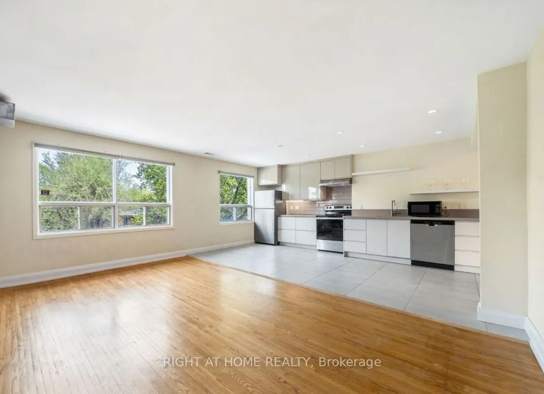 1207 Hurontario Street, #B