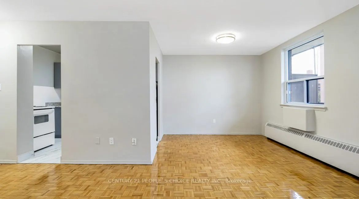 20 Paisley Boulevard W, #512