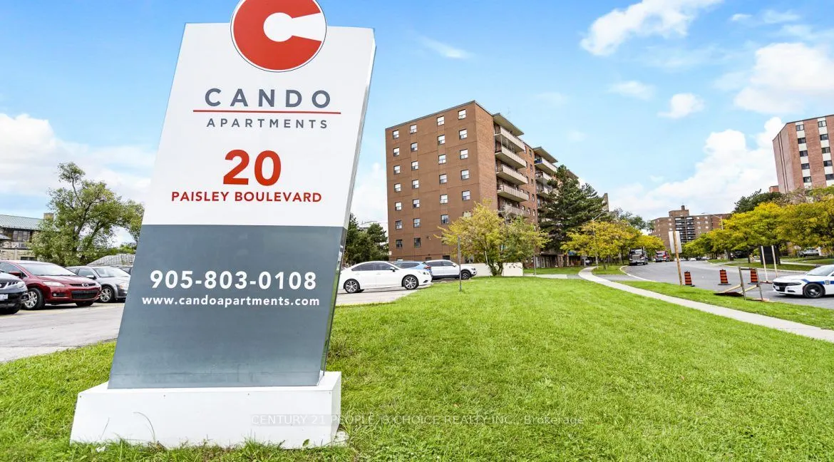 20 Paisley Boulevard W, #512