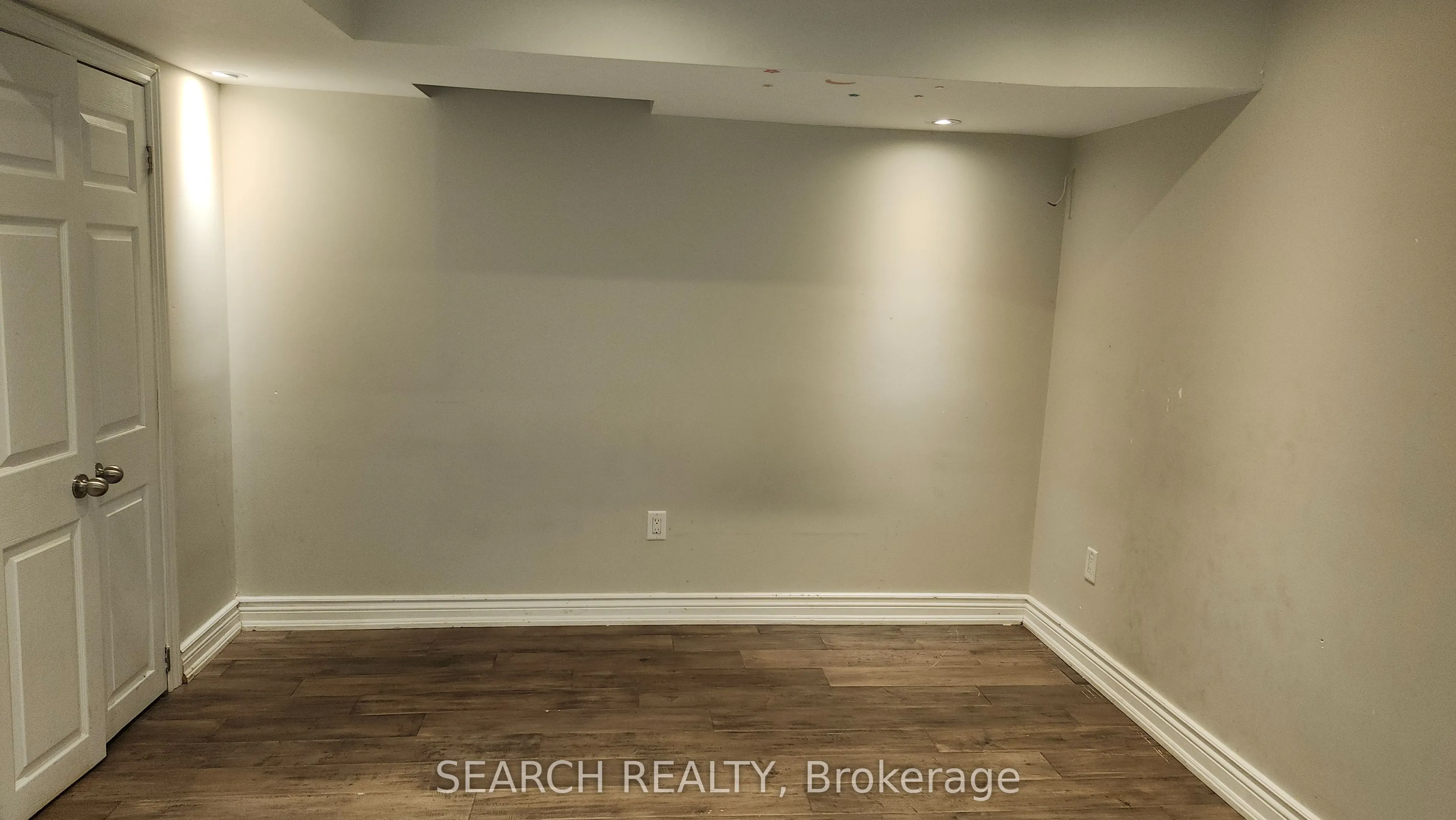 3492 Fountain Park Avenue W, #Basement