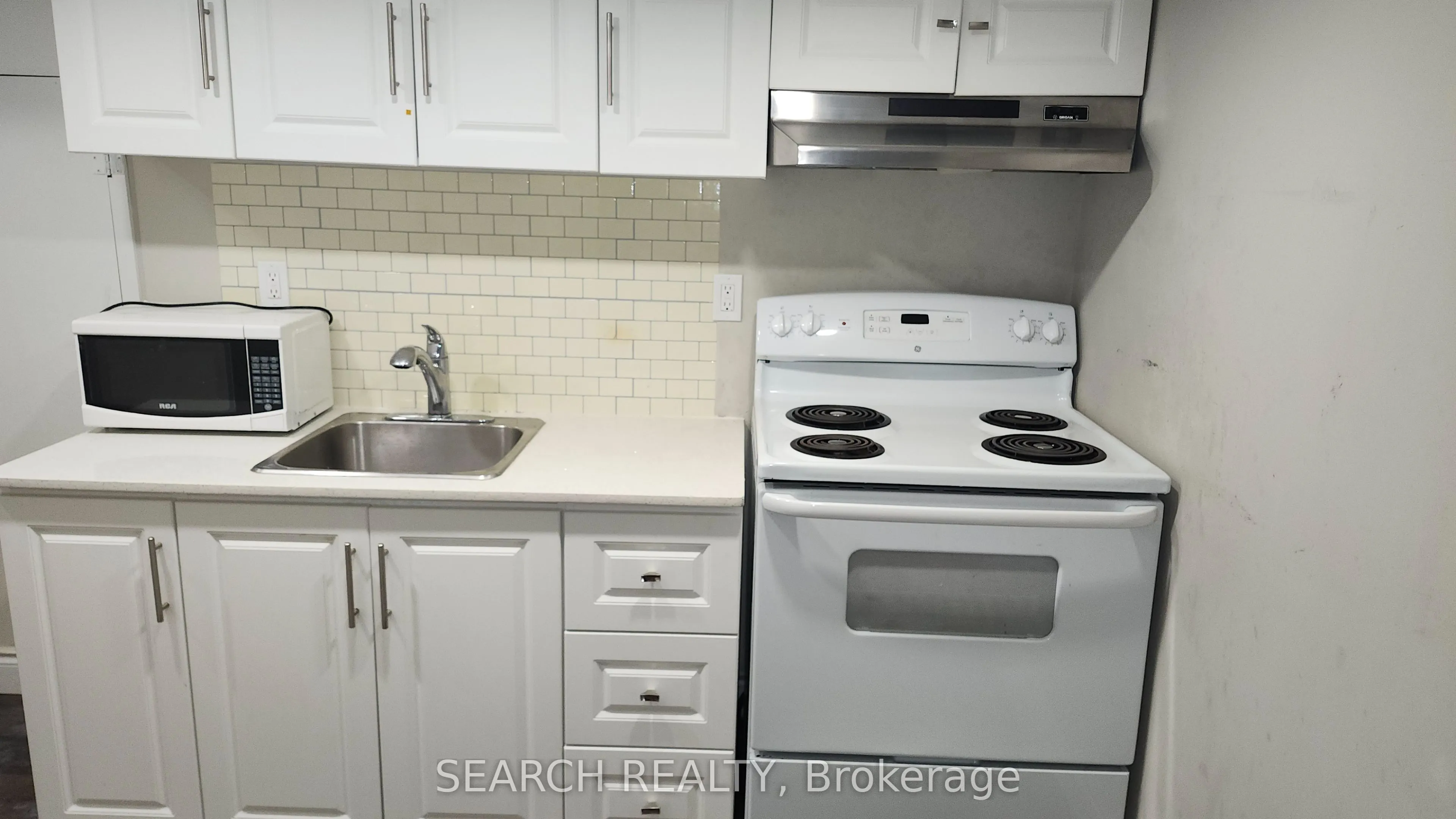 3492 Fountain Park Avenue W, #Basement