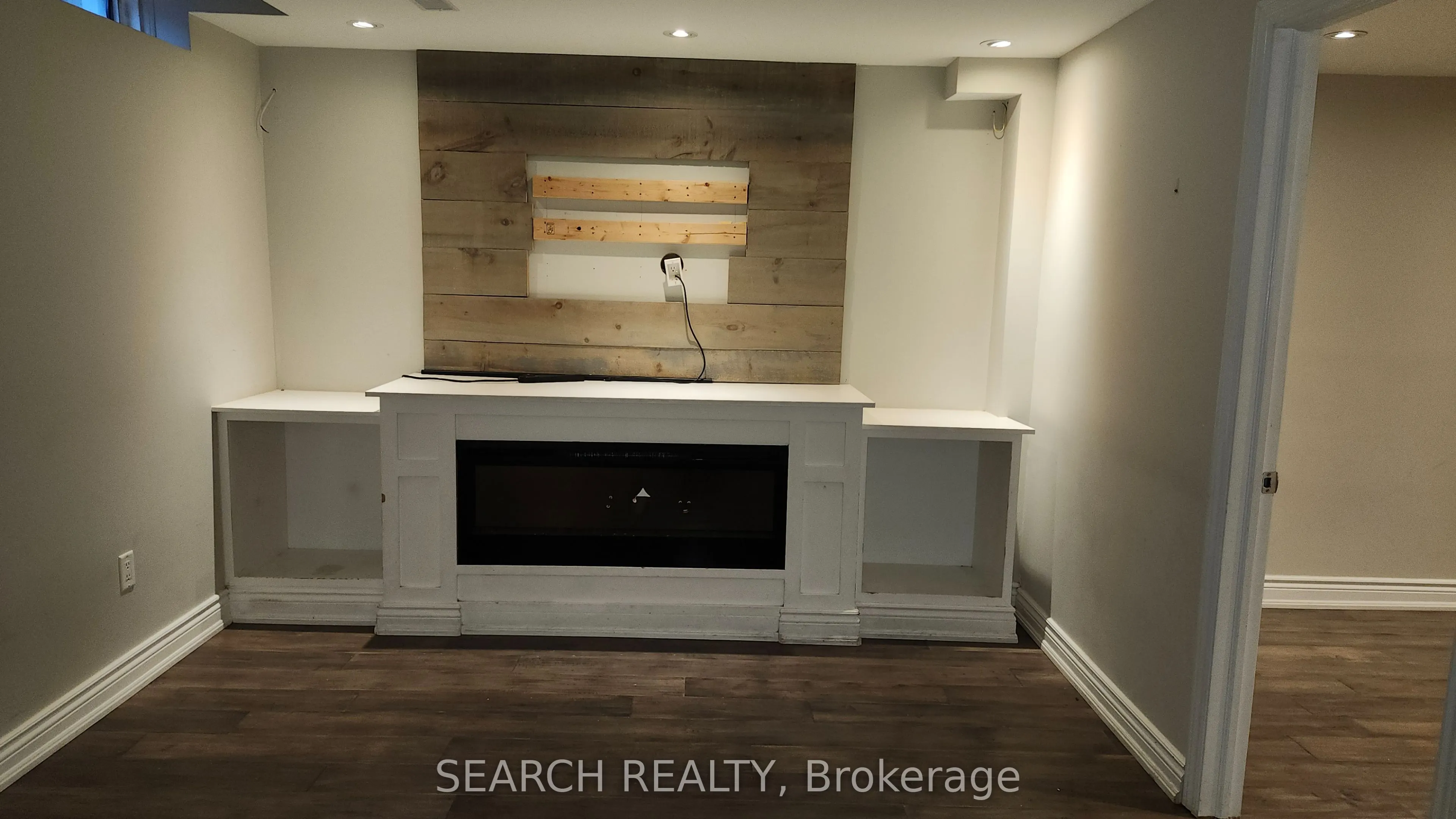 3492 Fountain Park Avenue W, #Basement