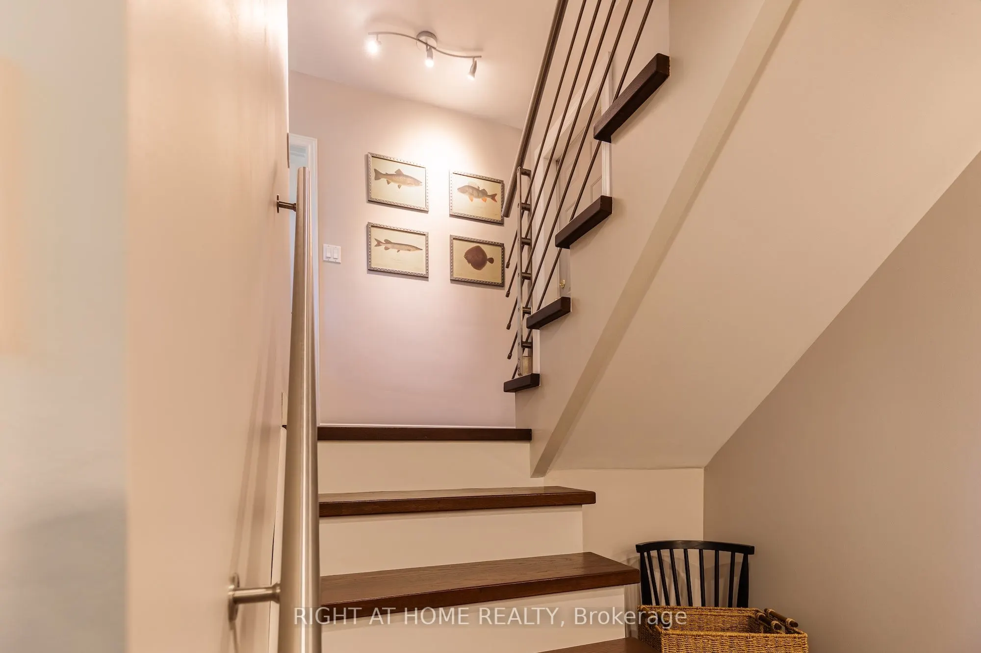 3325 Enniskillen Circle