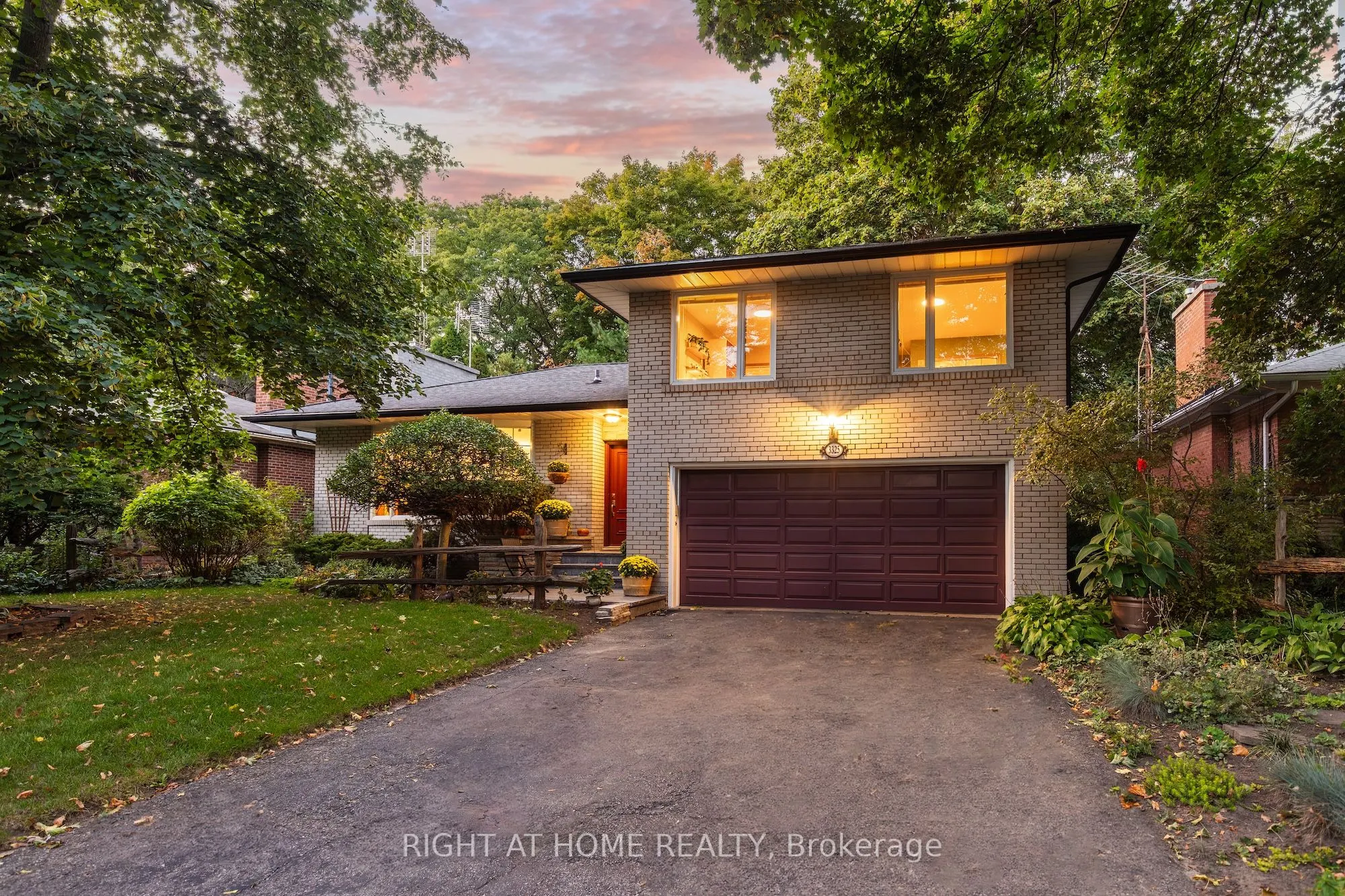 3325 Enniskillen Circle