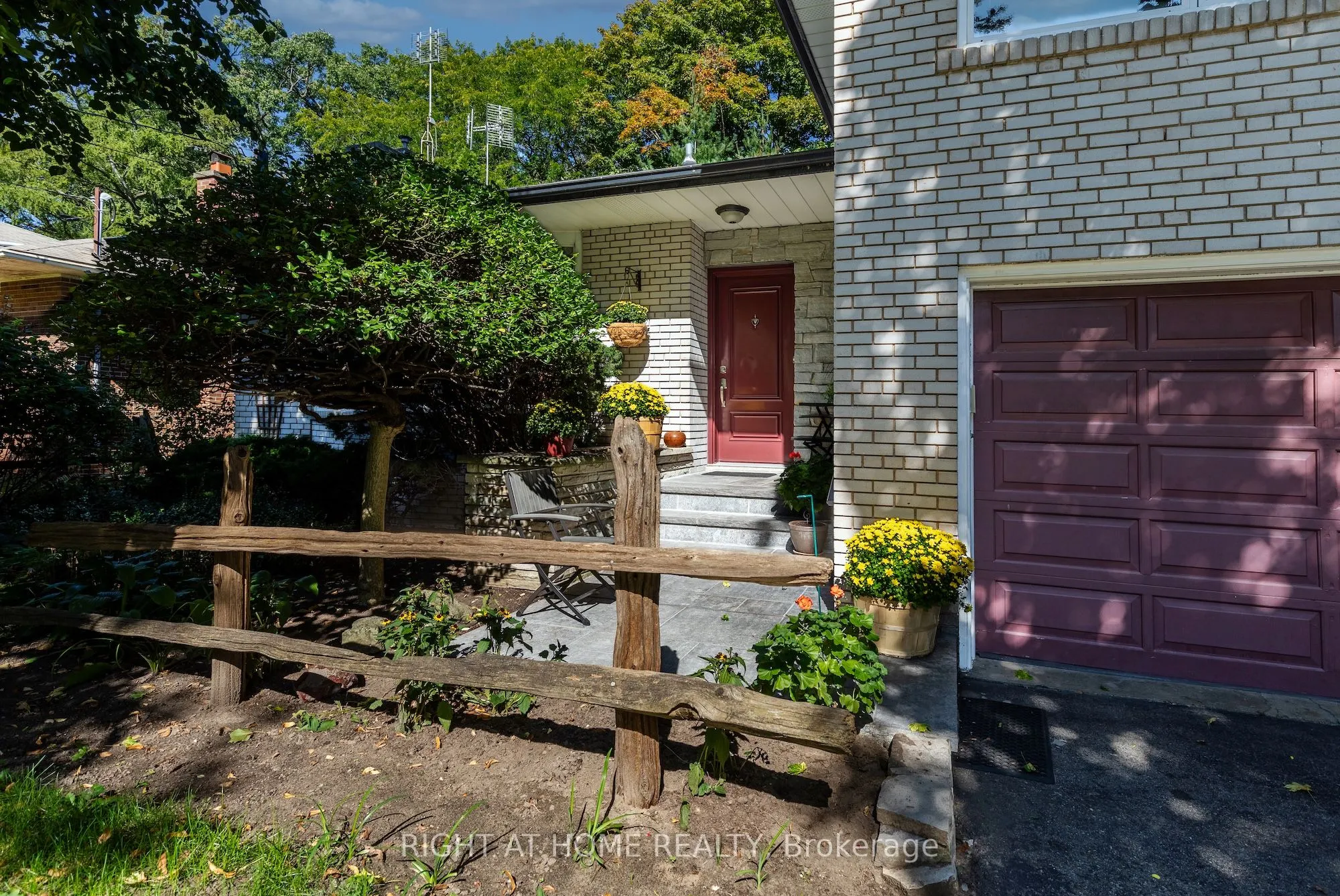 3325 Enniskillen Circle