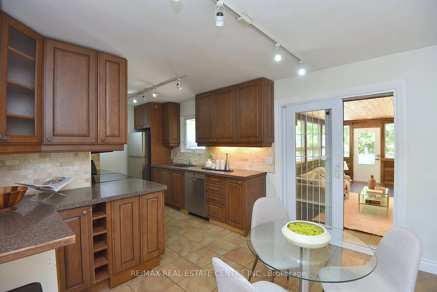 405 Erindale Drive