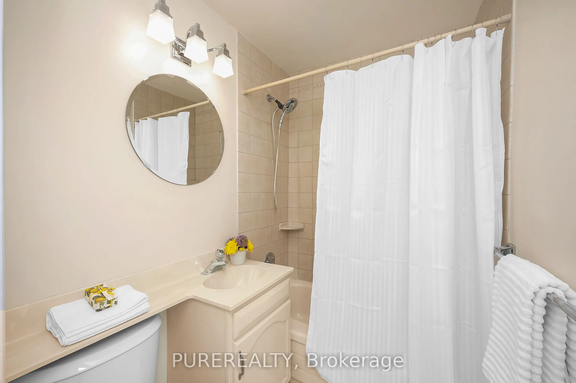 2067 Maplewood Drive