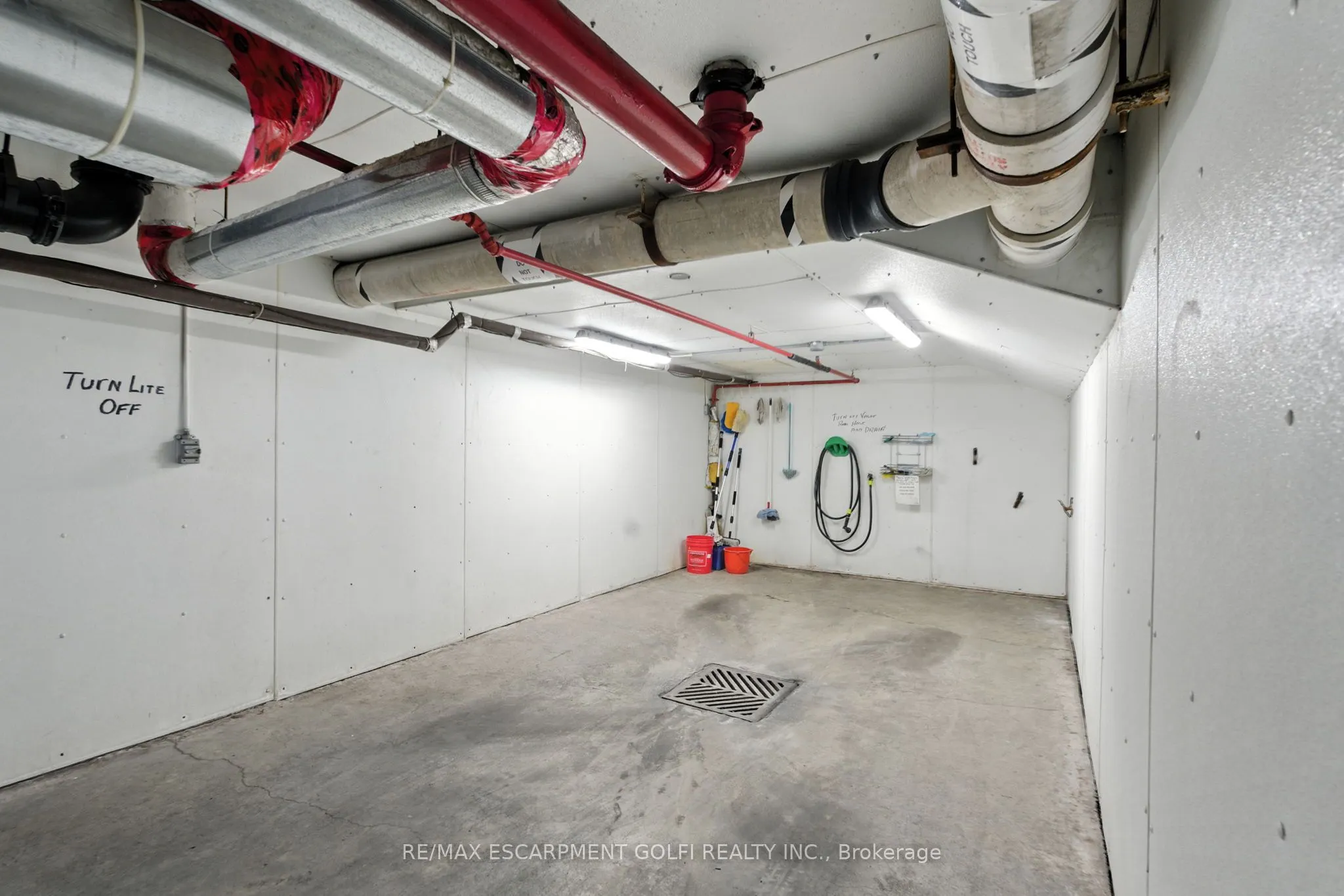 1201 North Shore Boulevard E, #208