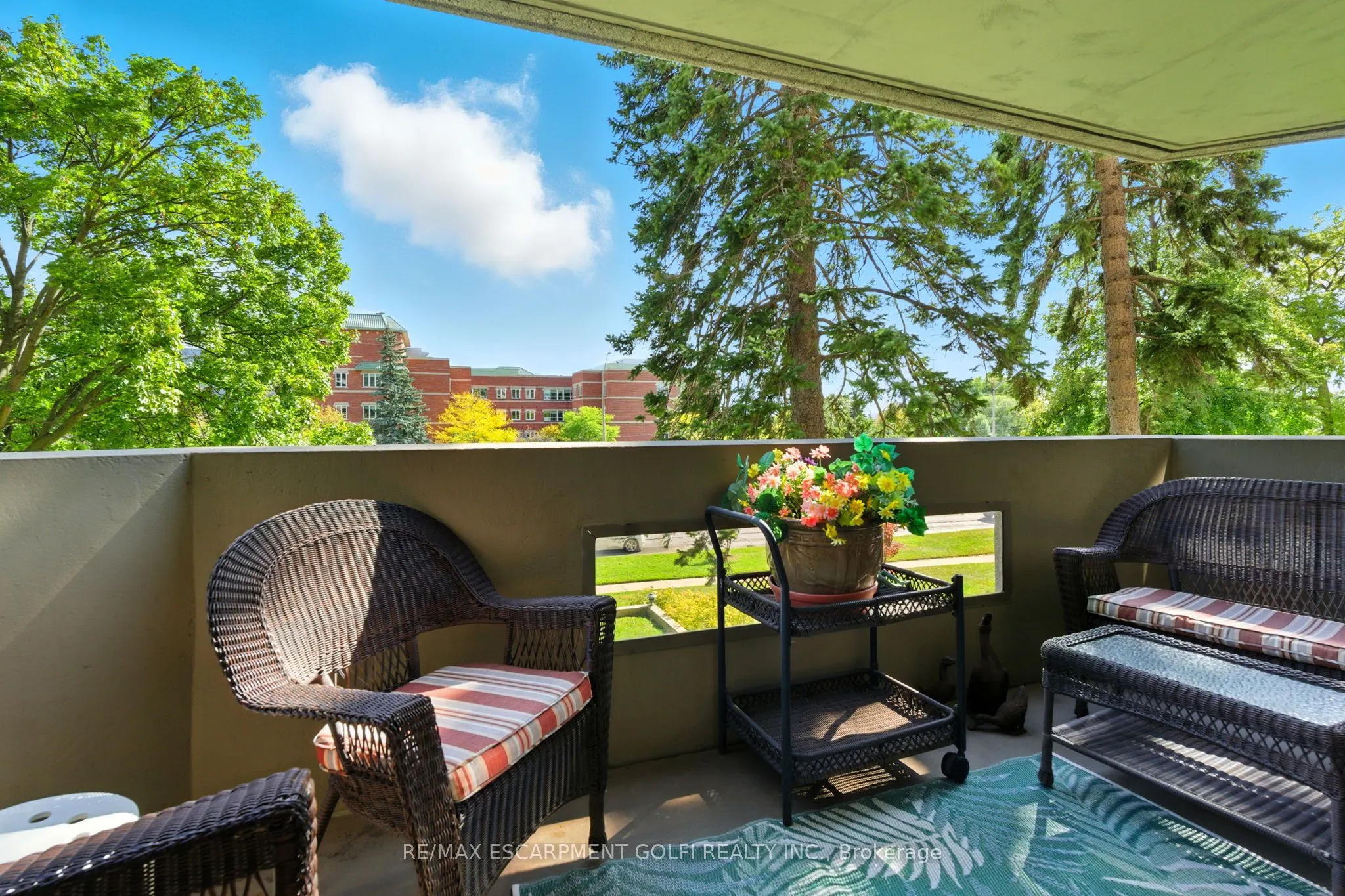 1201 North Shore Boulevard E, #208