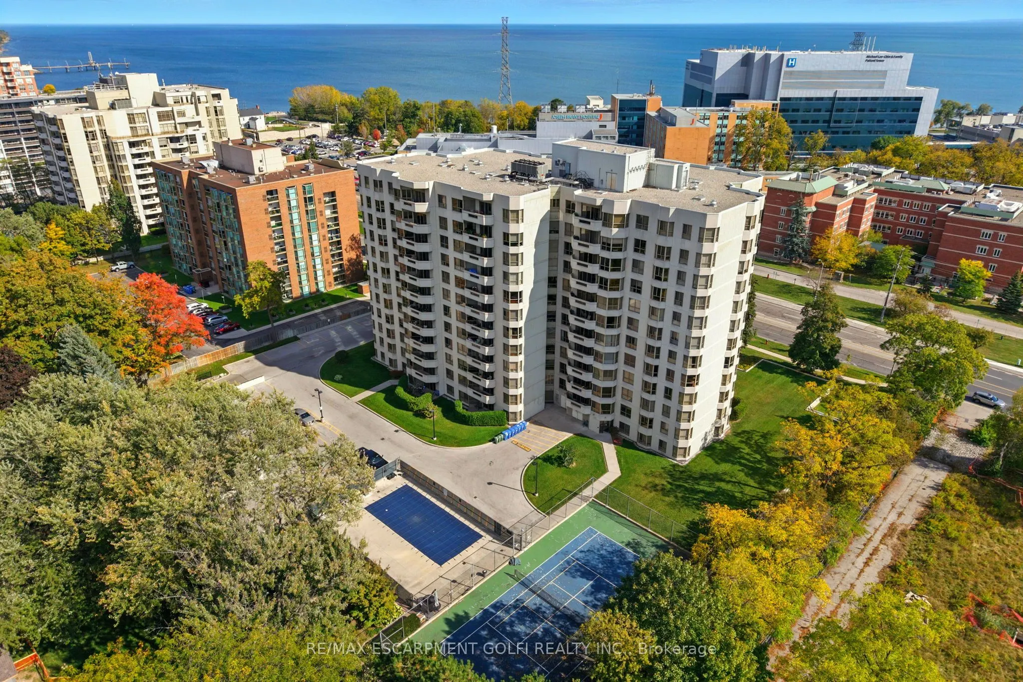 1201 North Shore Boulevard E, #208
