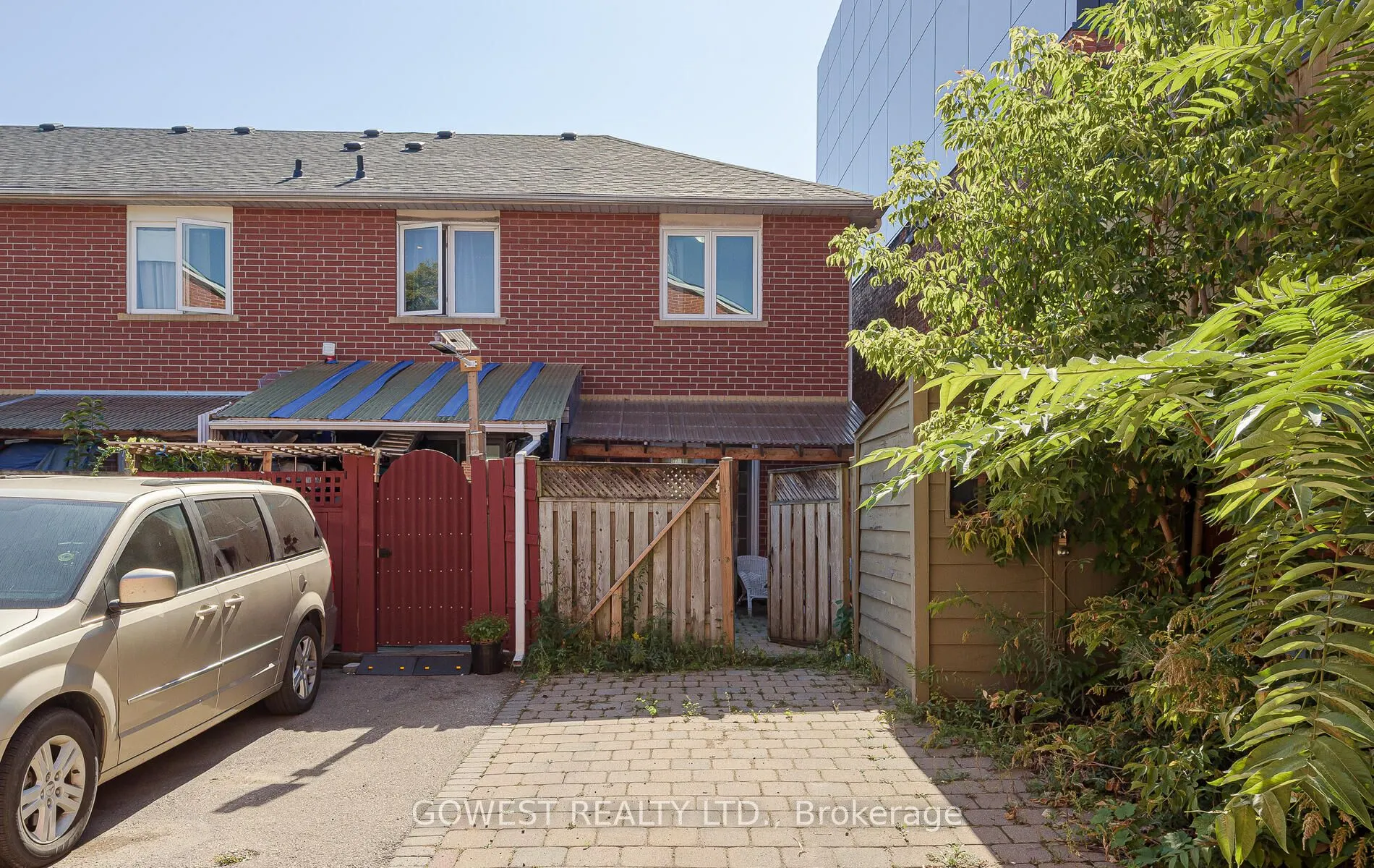 1538 Dupont Street, #B