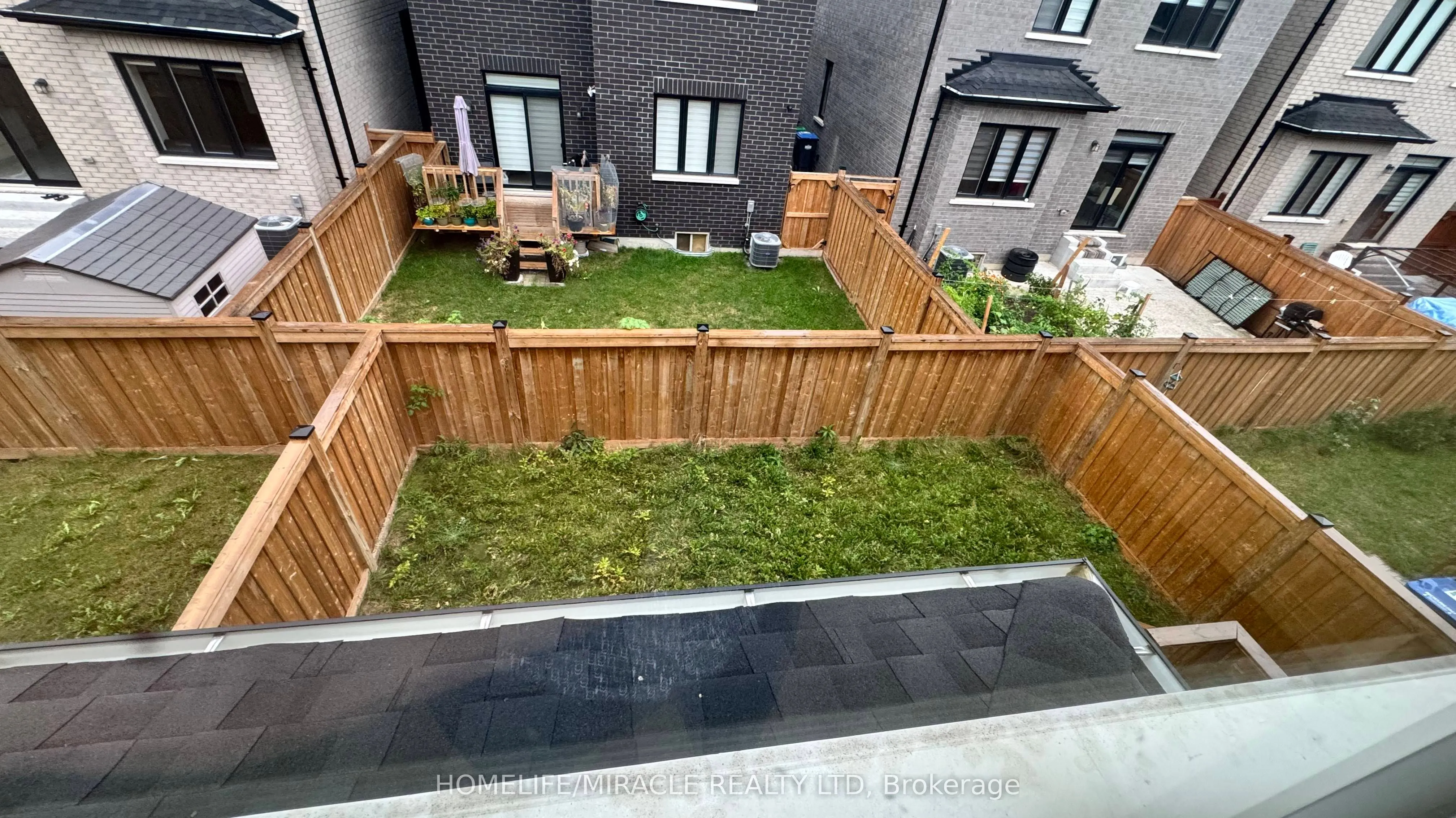 11 Haydrop Road