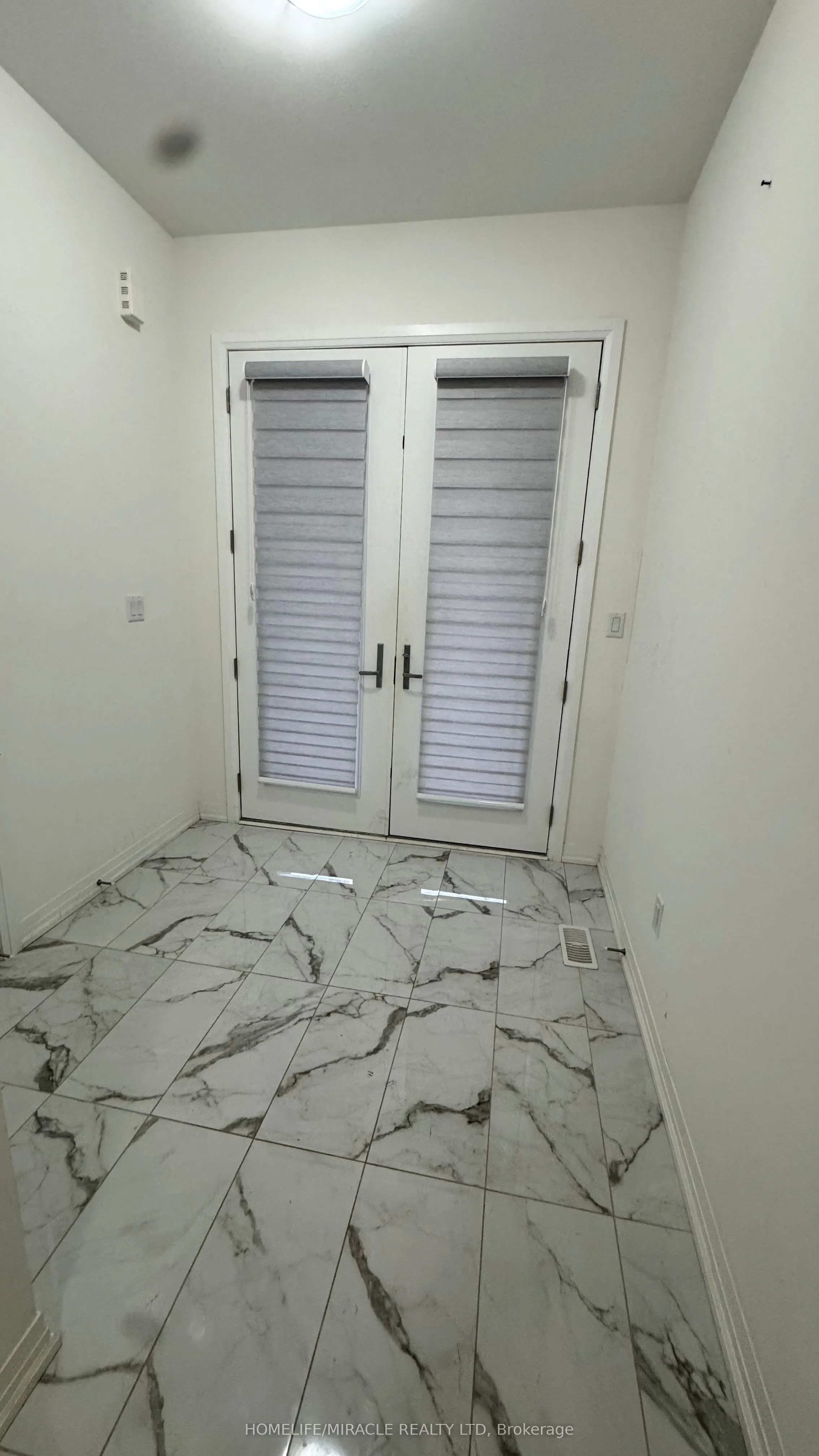 11 Haydrop Road