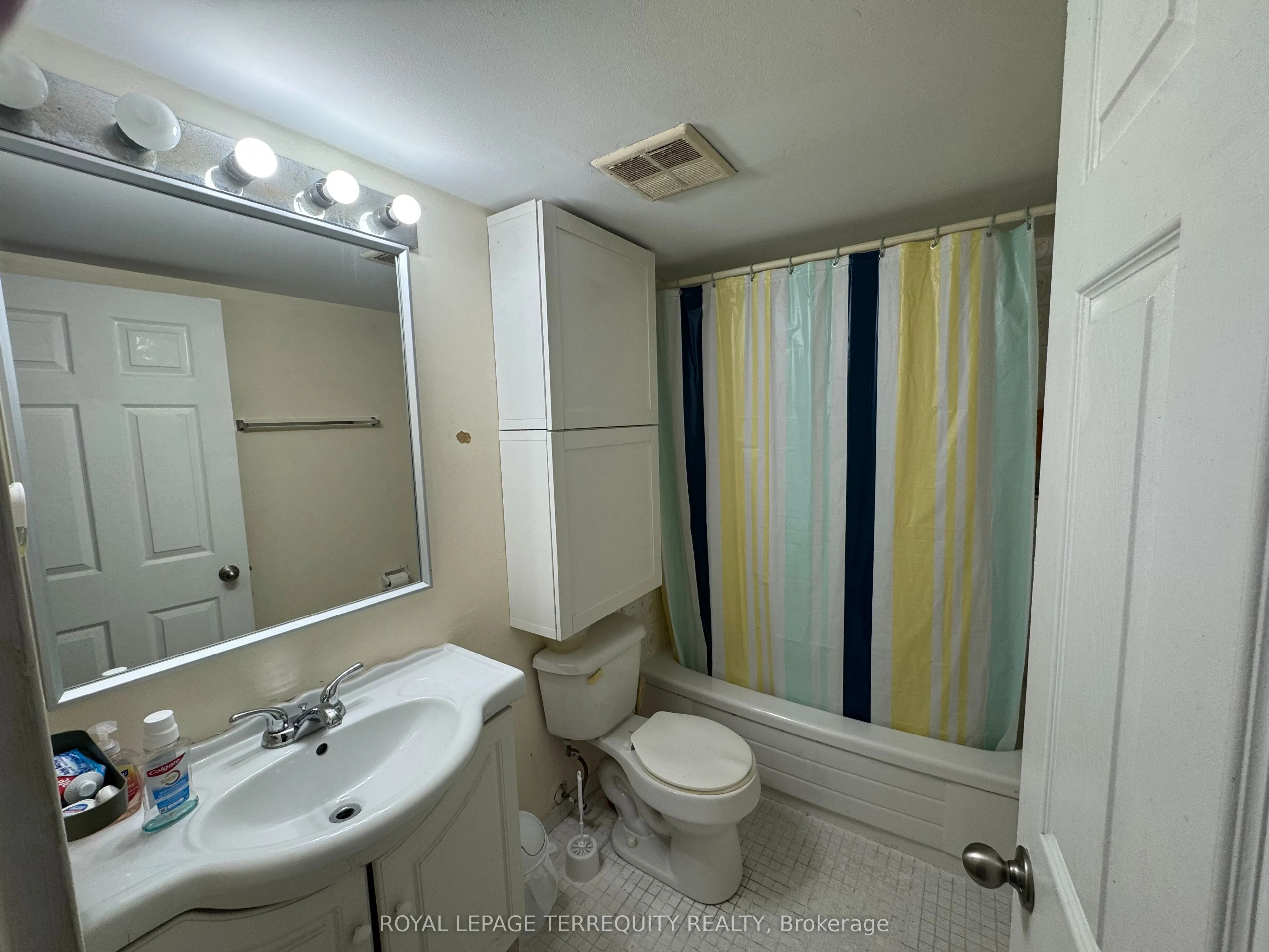 40 Panorama Court, #605