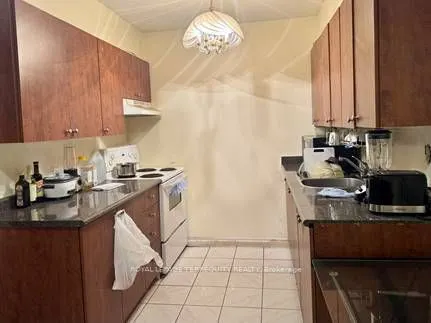 40 Panorama Court, #605