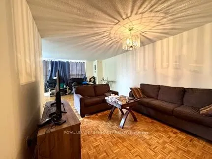 40 Panorama Court, #605