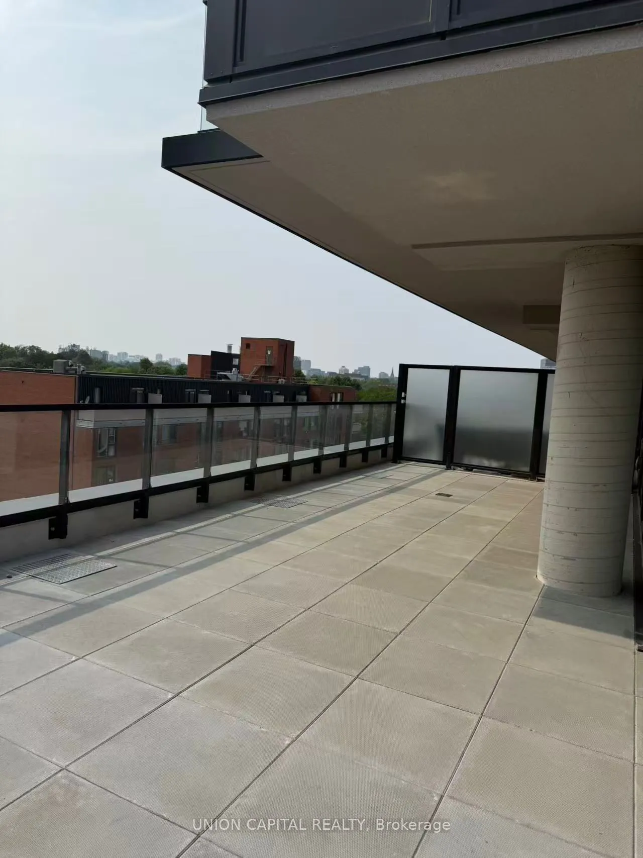 285 Dufferin Street, #521