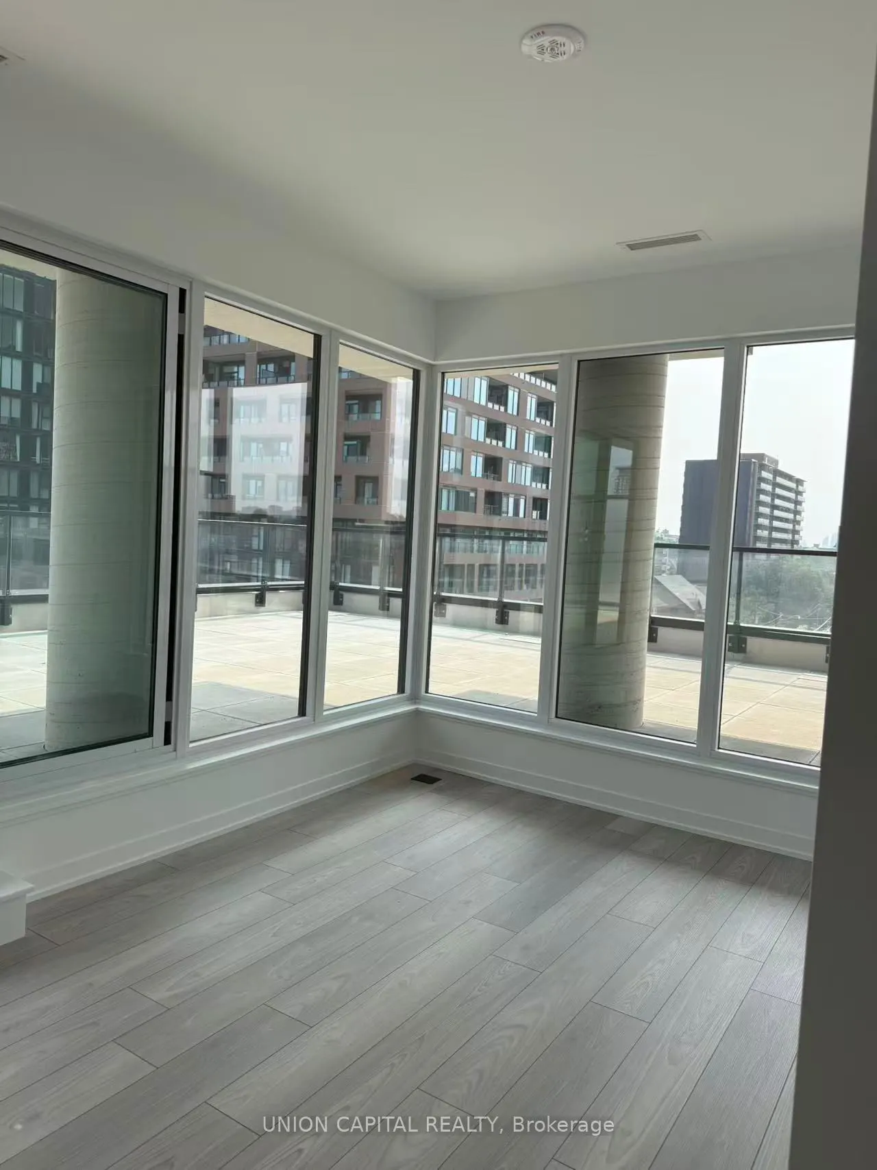 285 Dufferin Street, #521