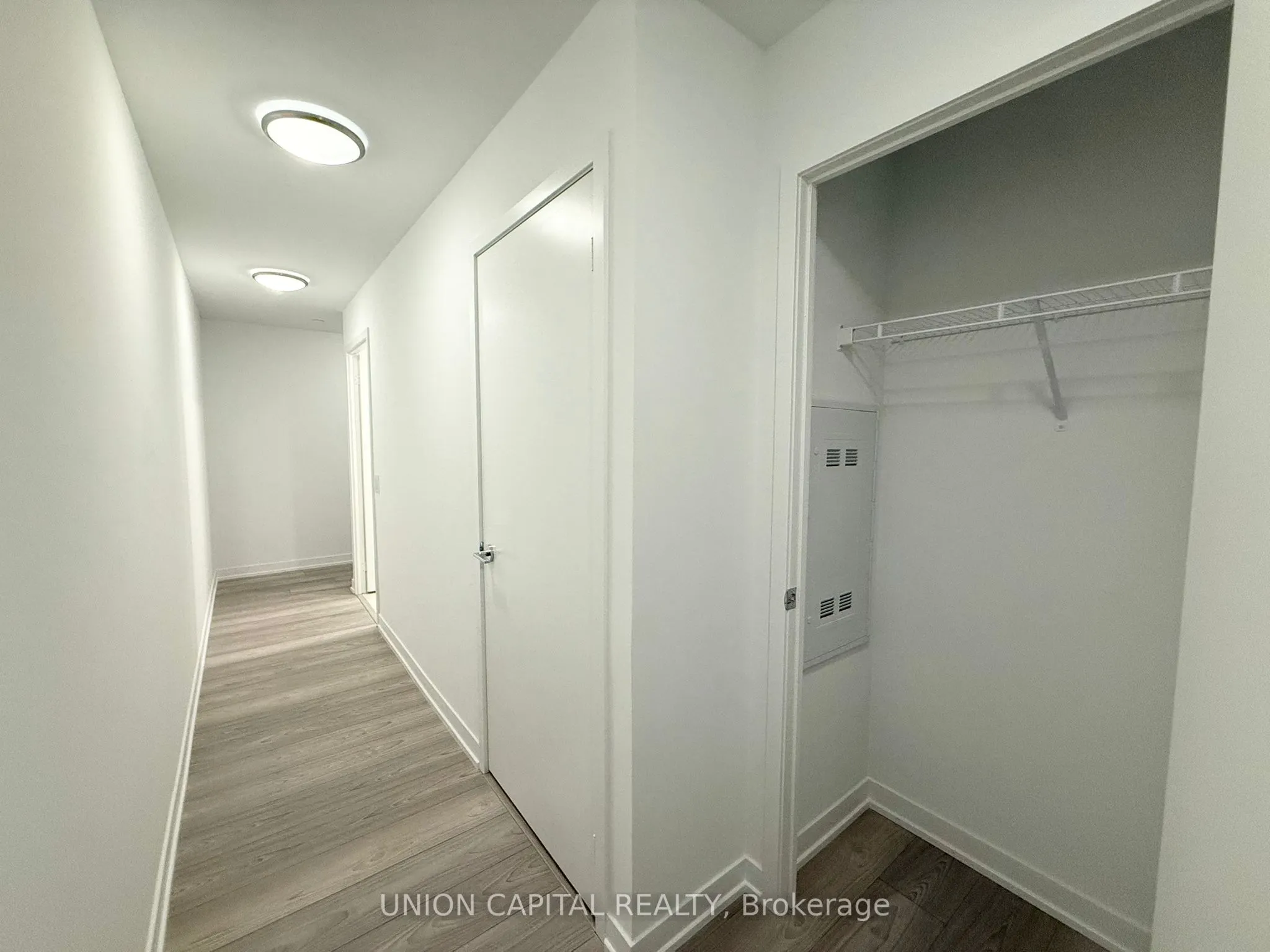 285 Dufferin Street, #521