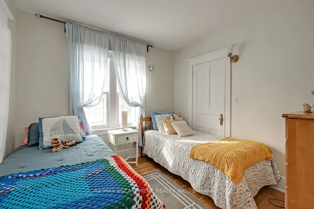1415 Lakeshore Road
