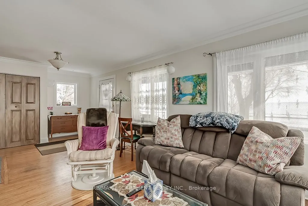 1415 Lakeshore Road