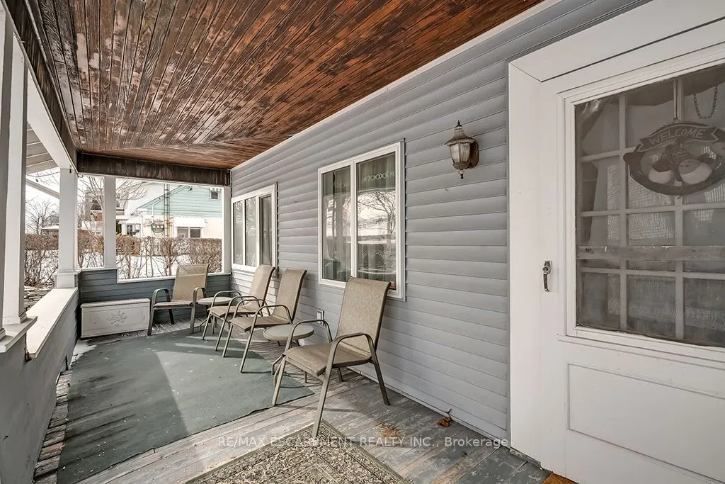 1415 Lakeshore Road