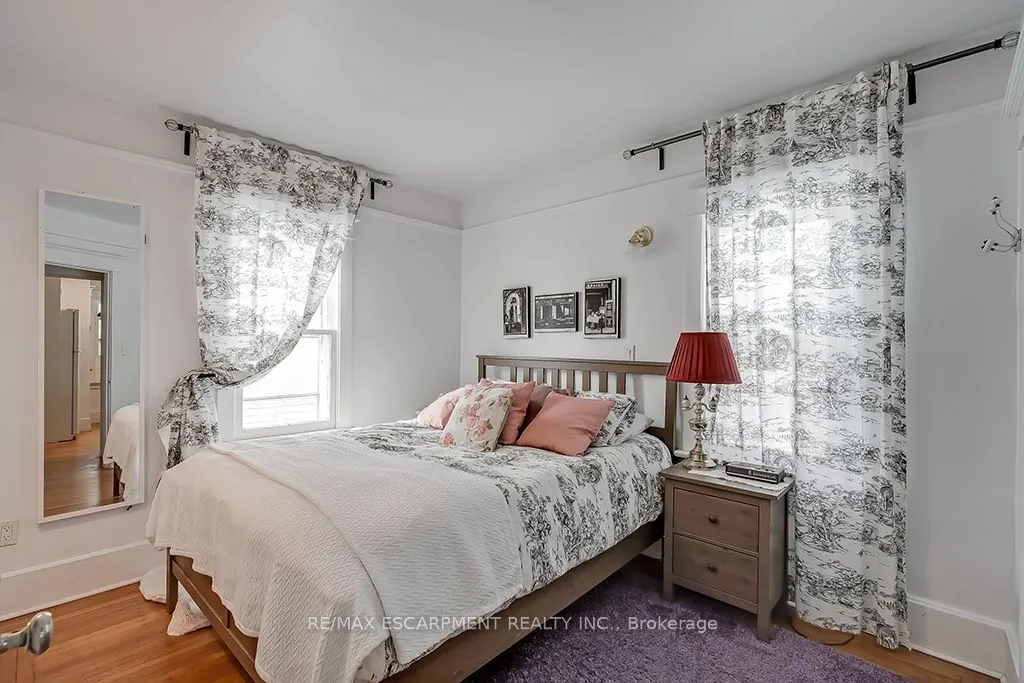 1415 Lakeshore Road