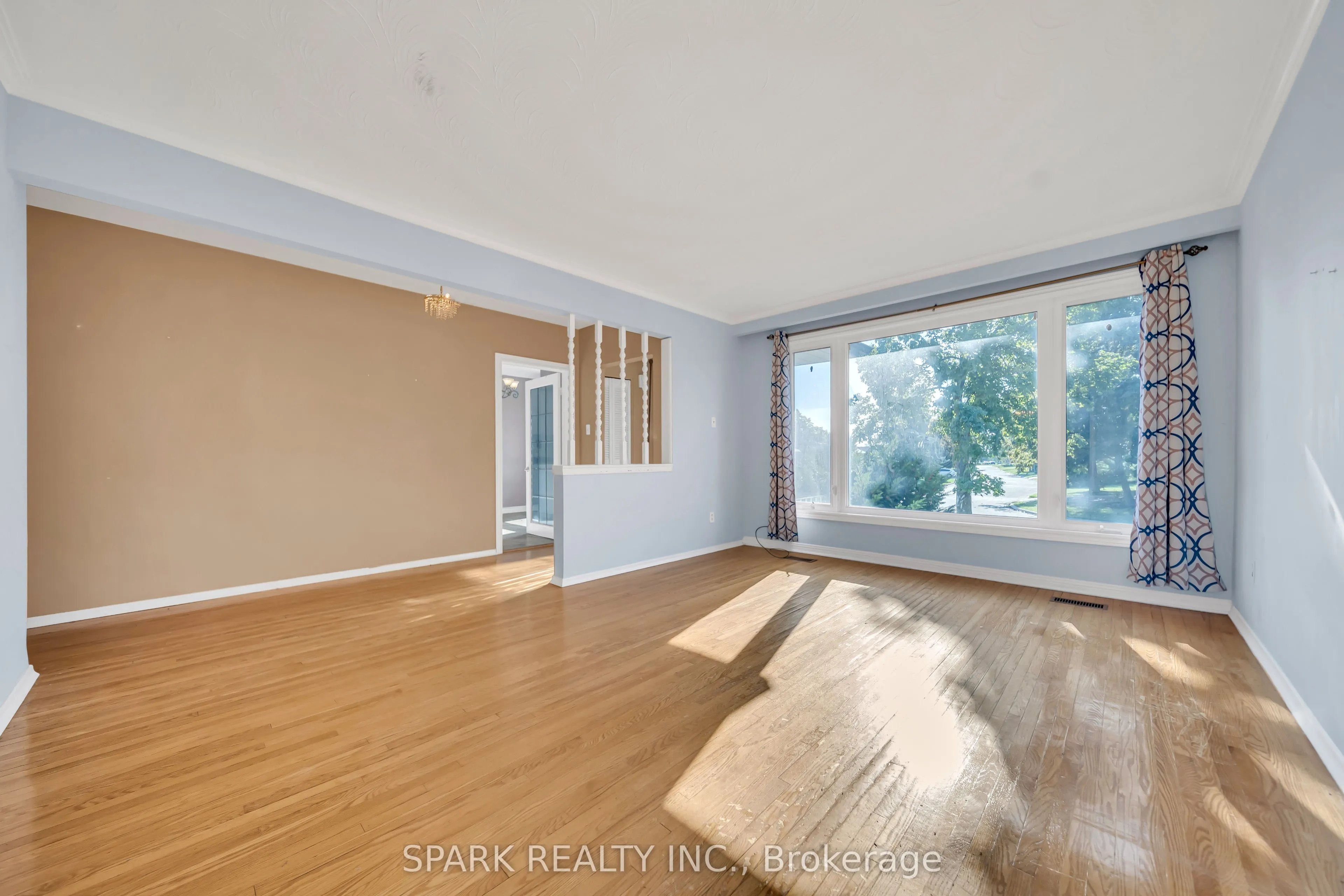 16 Horwood Drive, #Upper