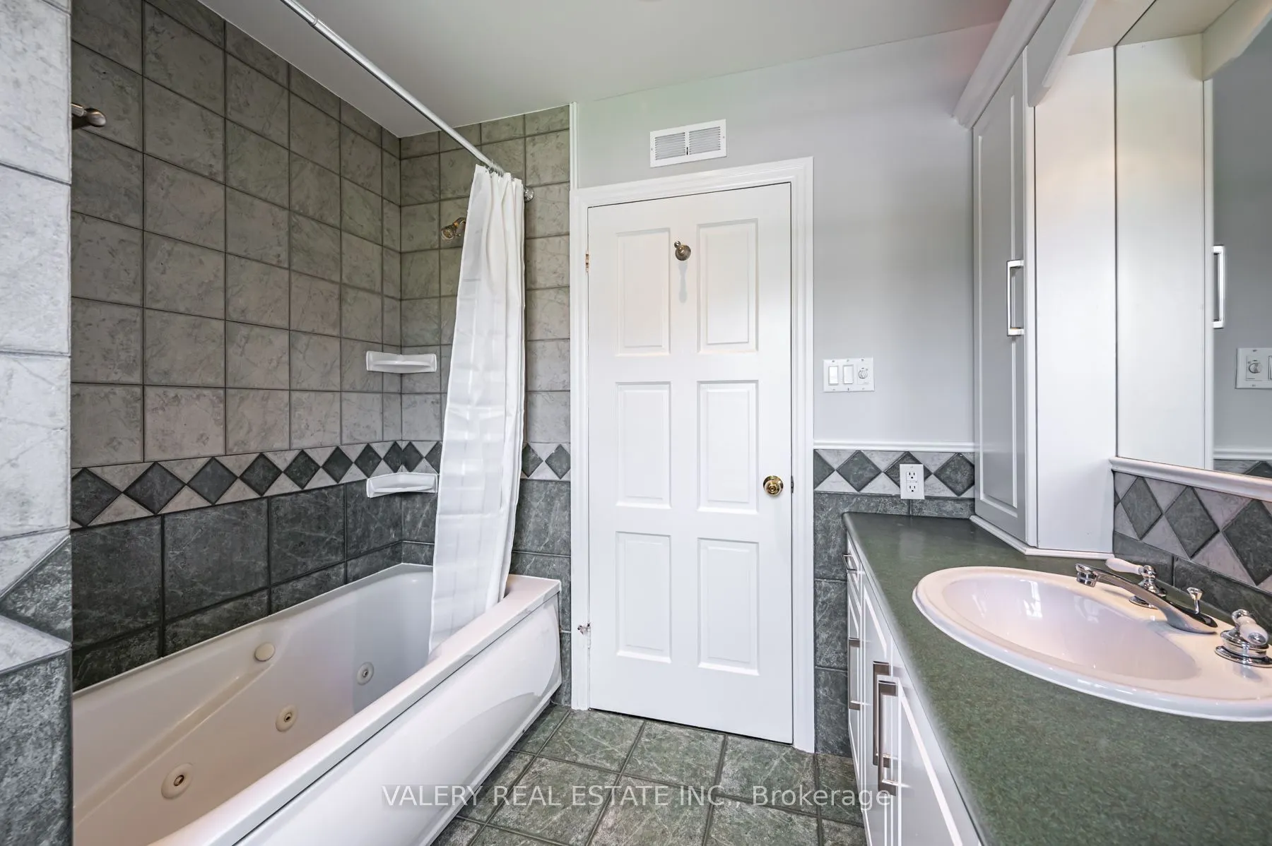 29 Hartfield Road