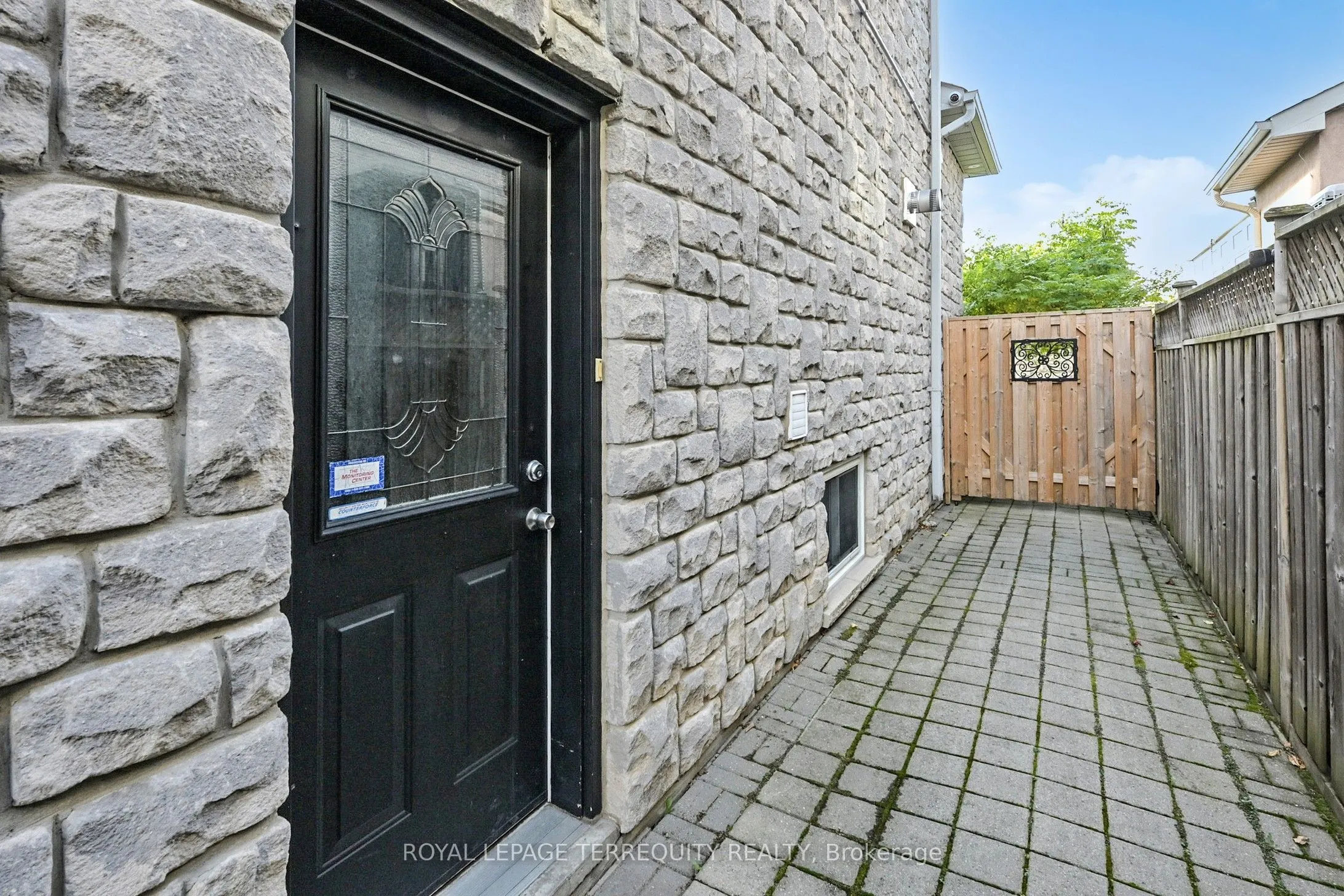 12 Highland Hill