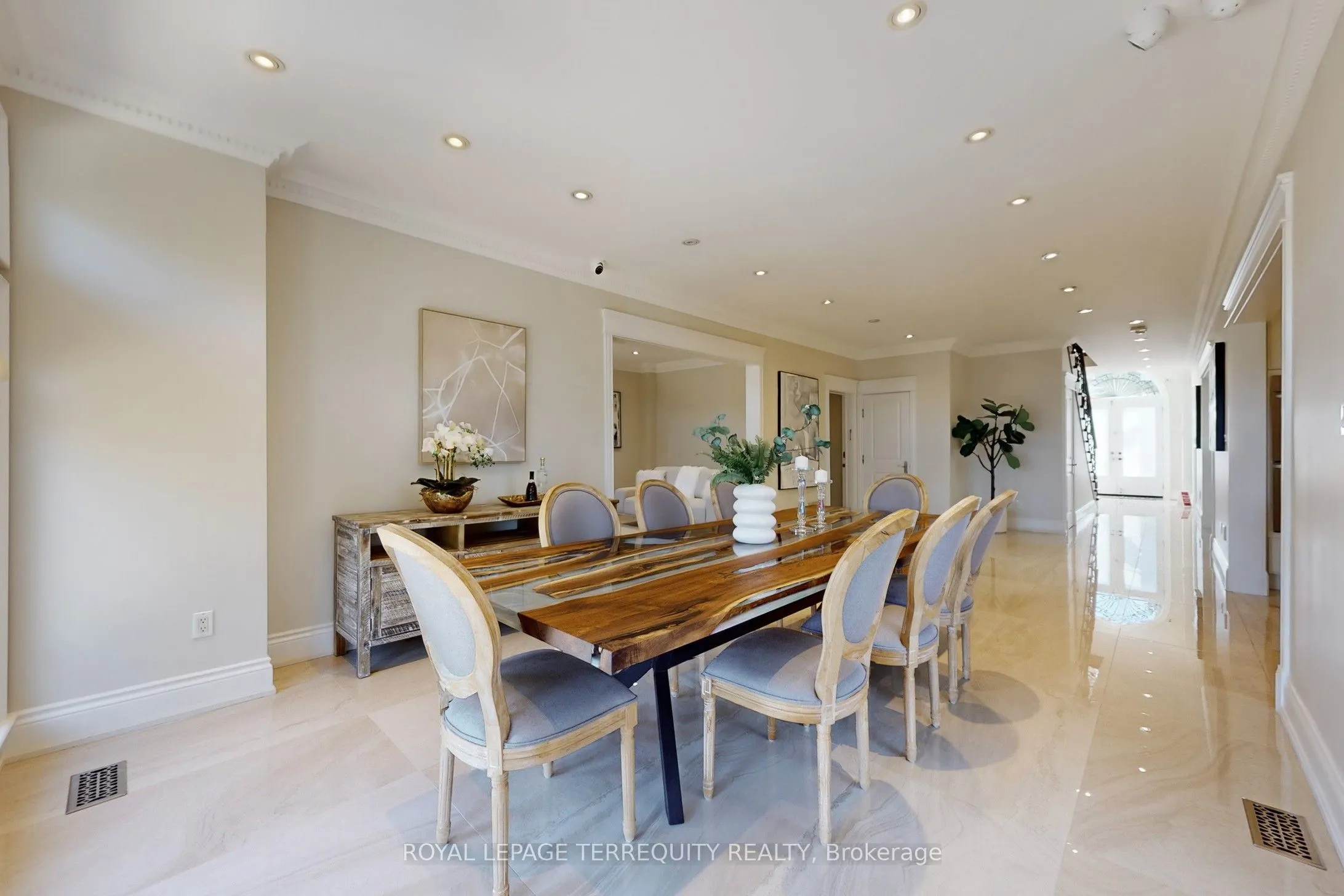 12 Highland Hill