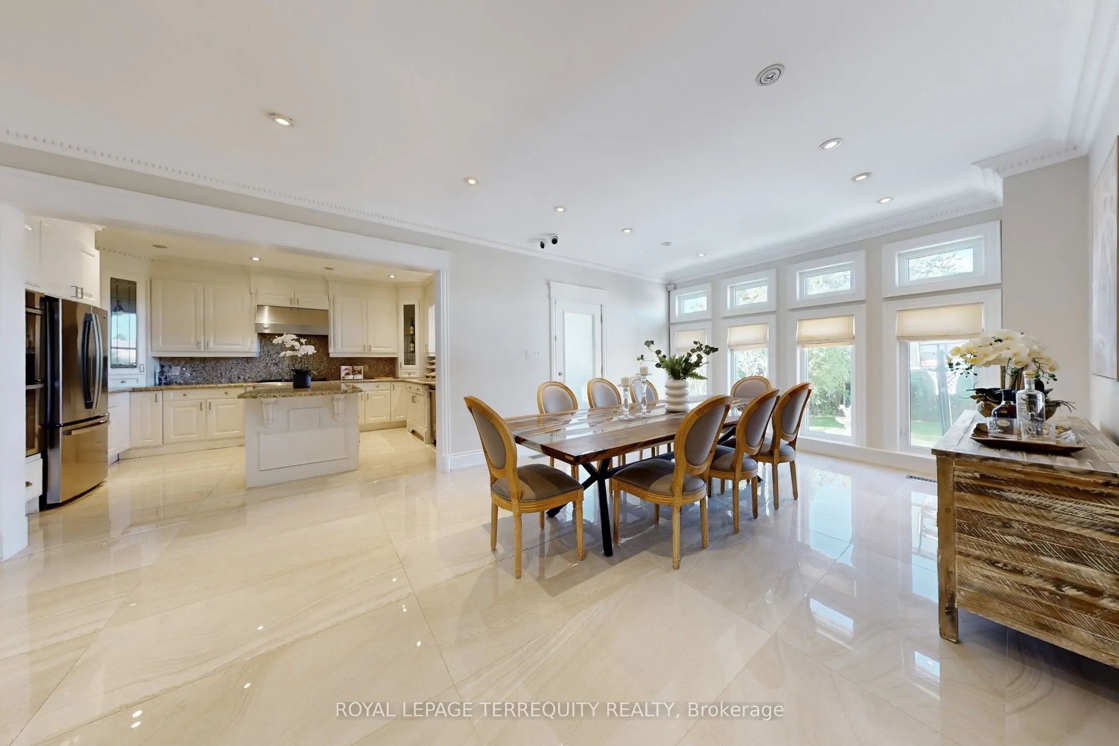 12 Highland Hill
