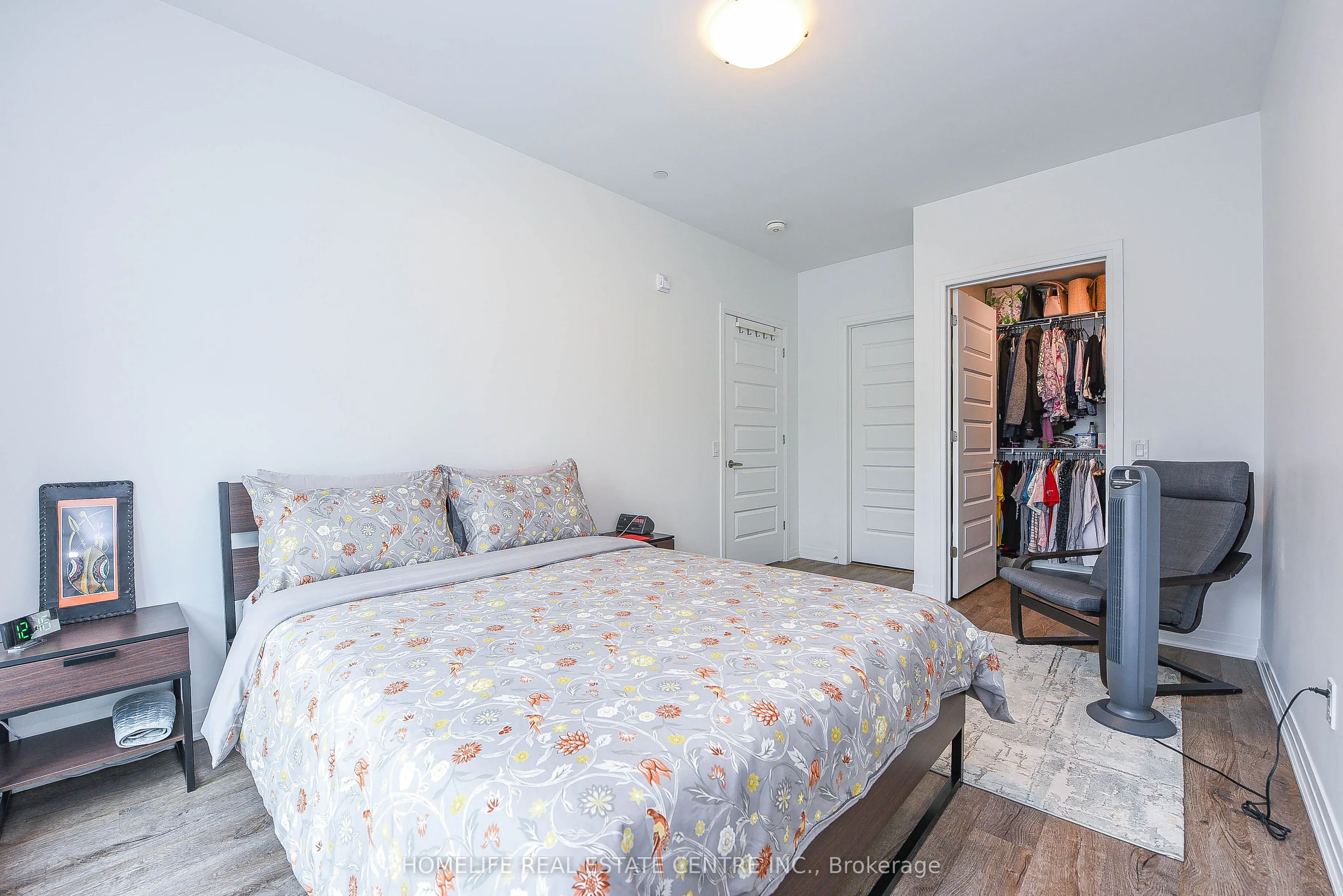 95 Dundas Street, #104