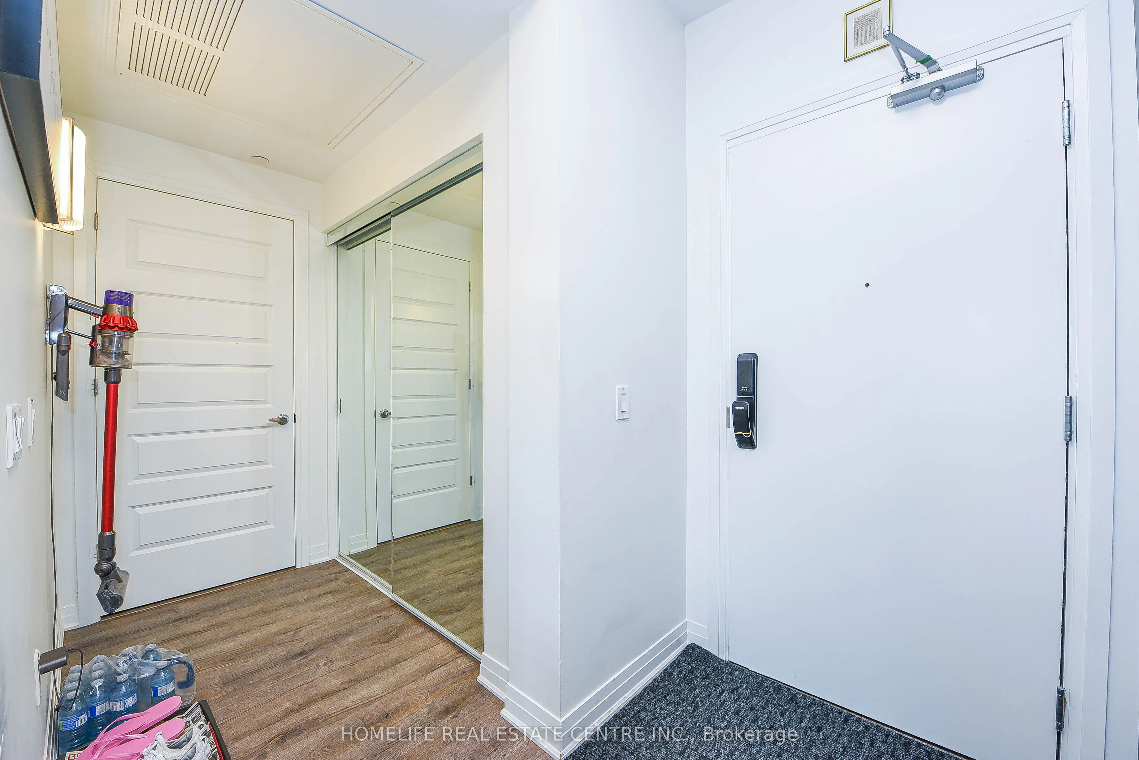 95 Dundas Street, #104