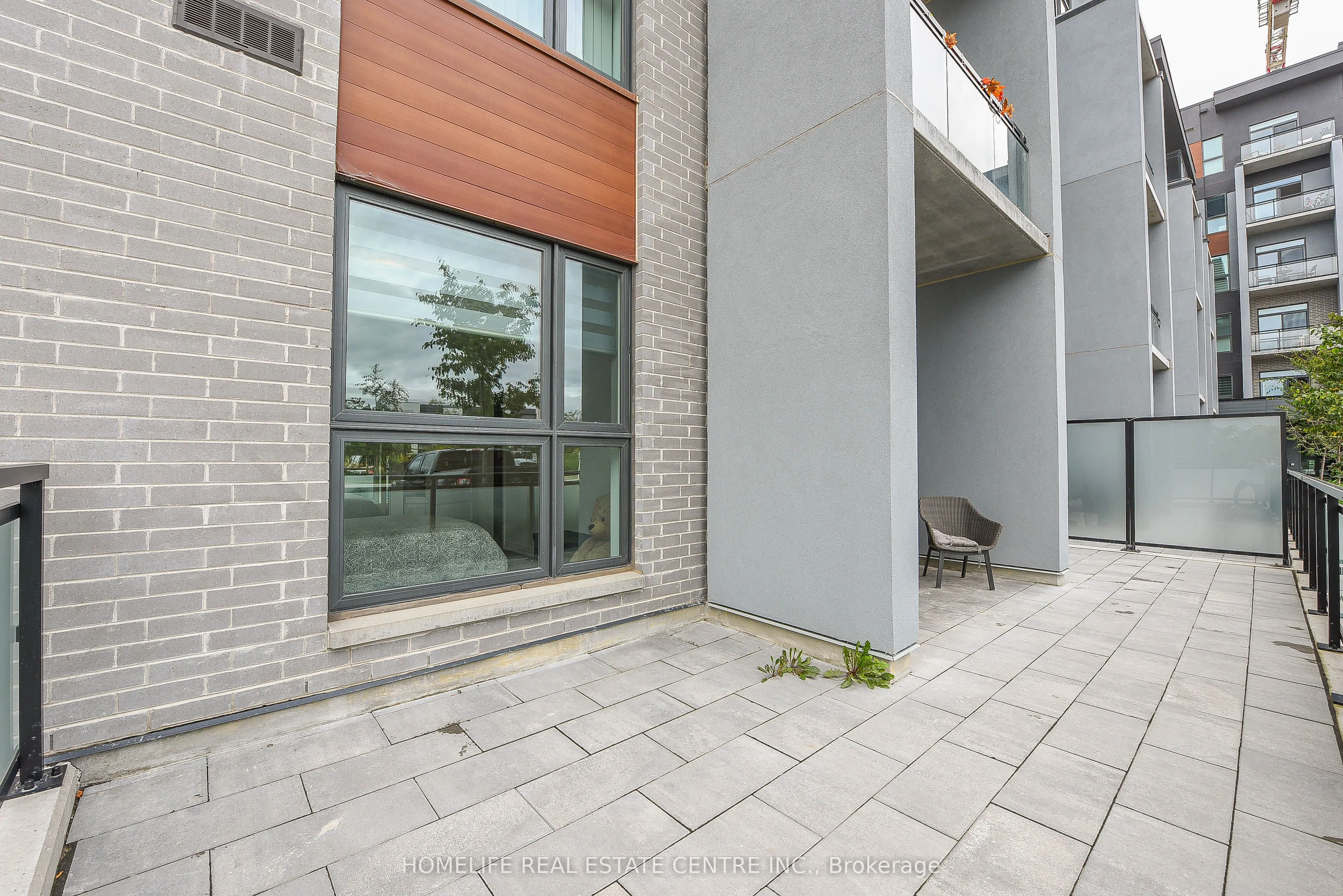 95 Dundas Street, #104