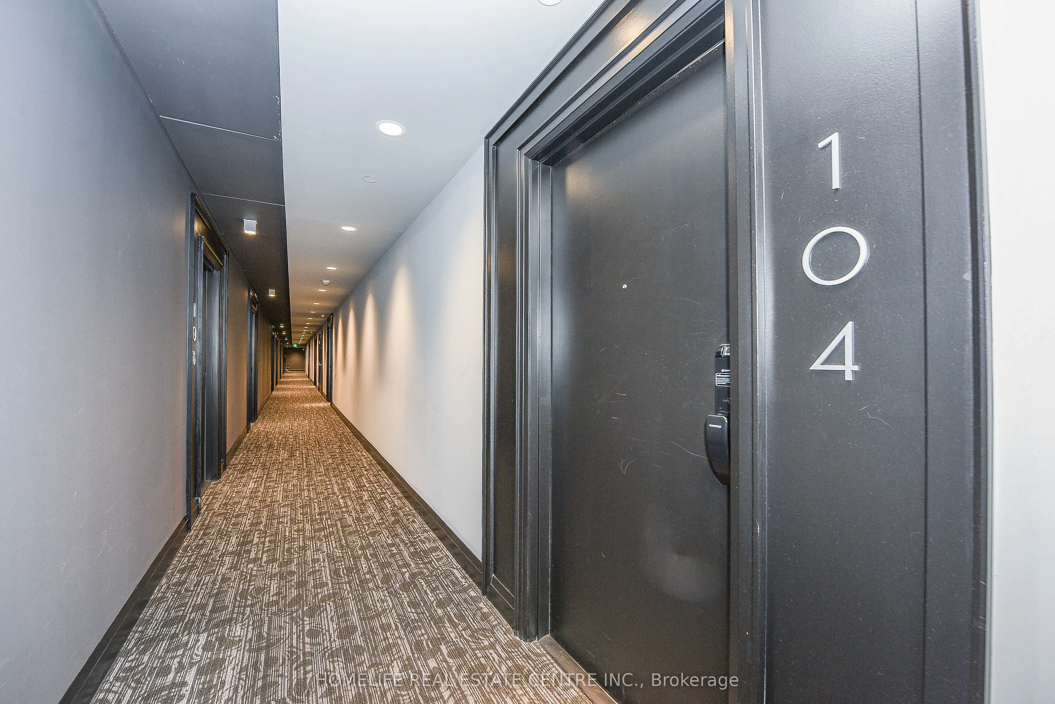95 Dundas Street, #104